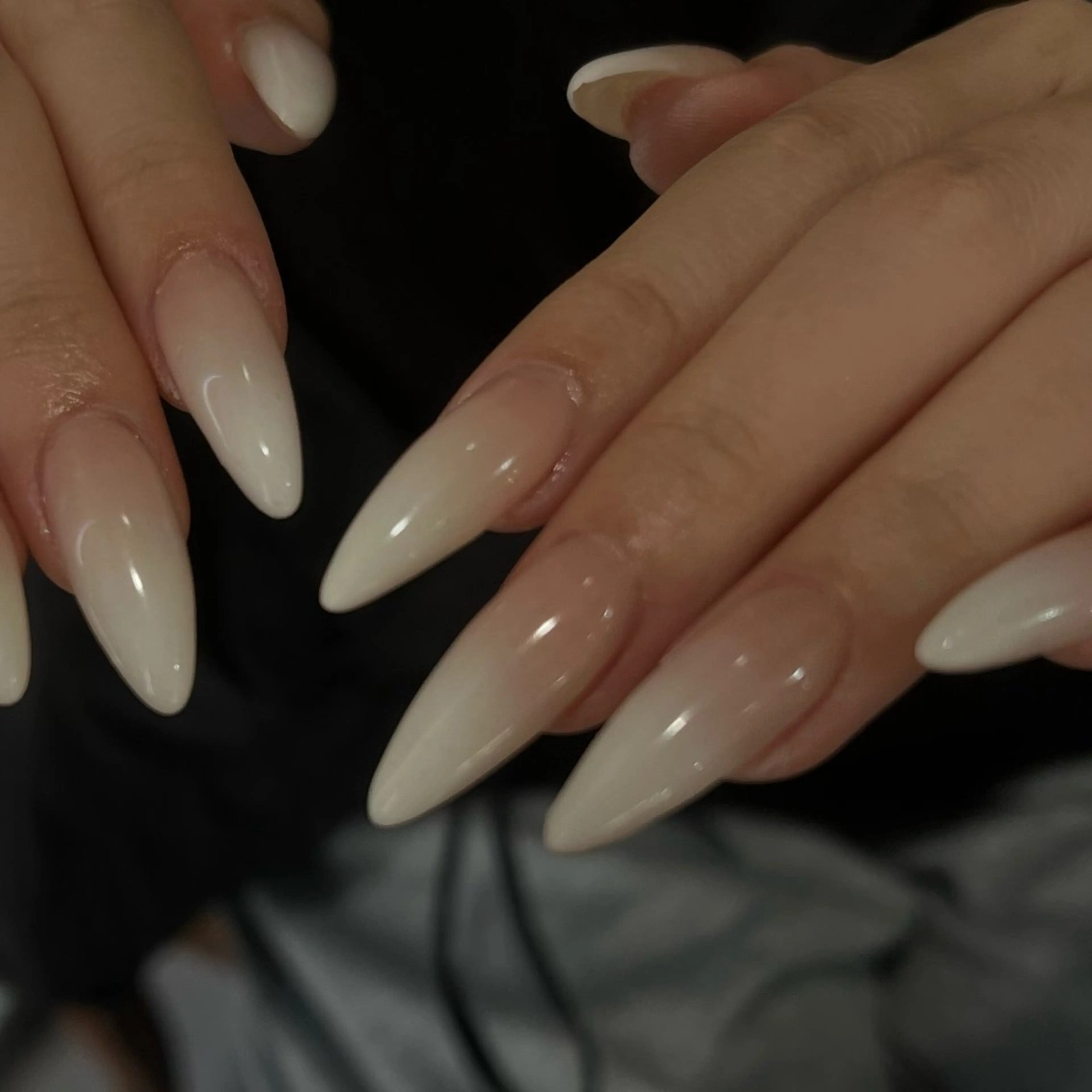 ネイル ハンドネイル Hata nail 🎀個性派ニュアンスのネイルデザイン