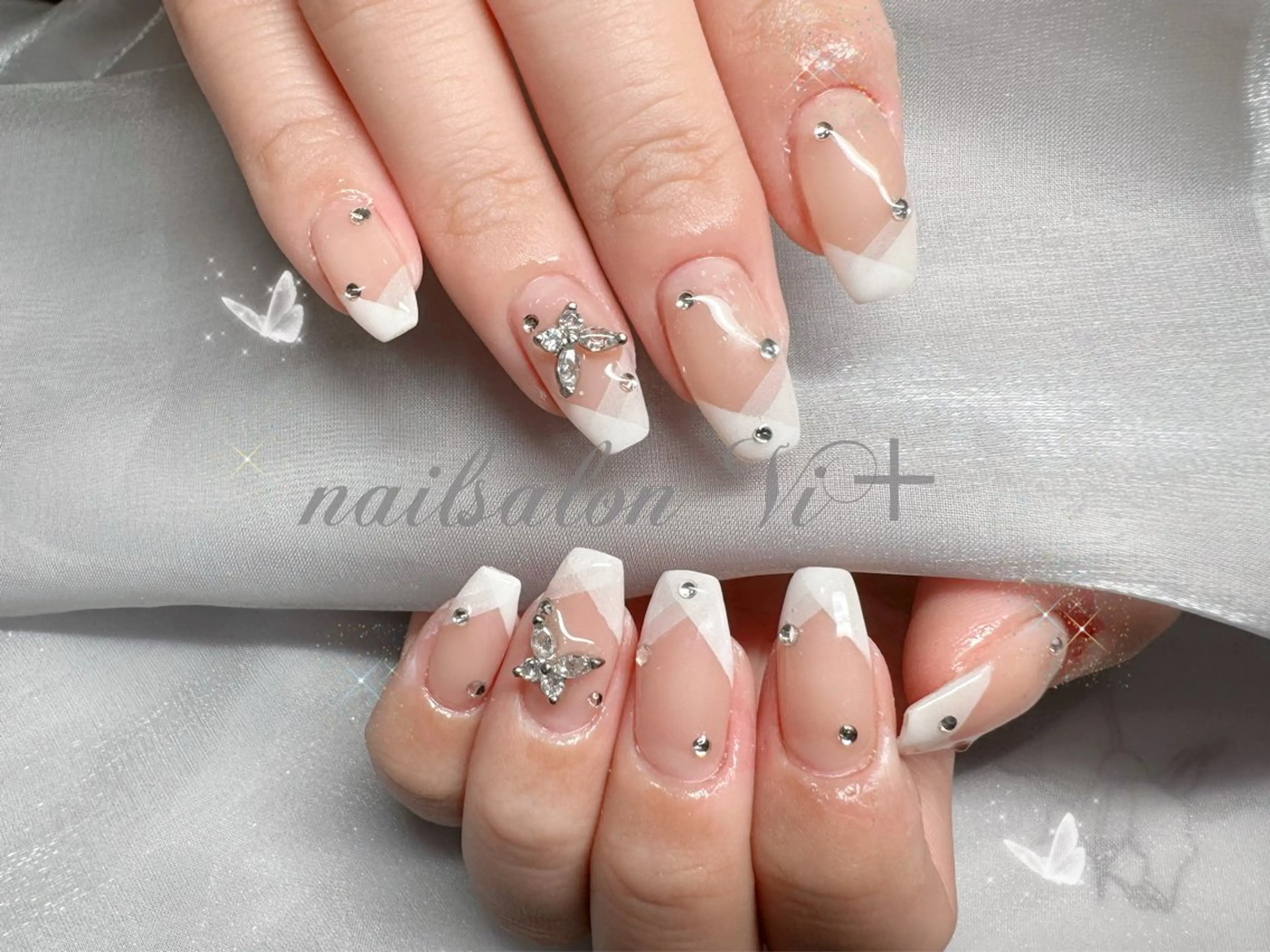 ネイル ✨Nailsalon Vi+✨のネイルデザイン