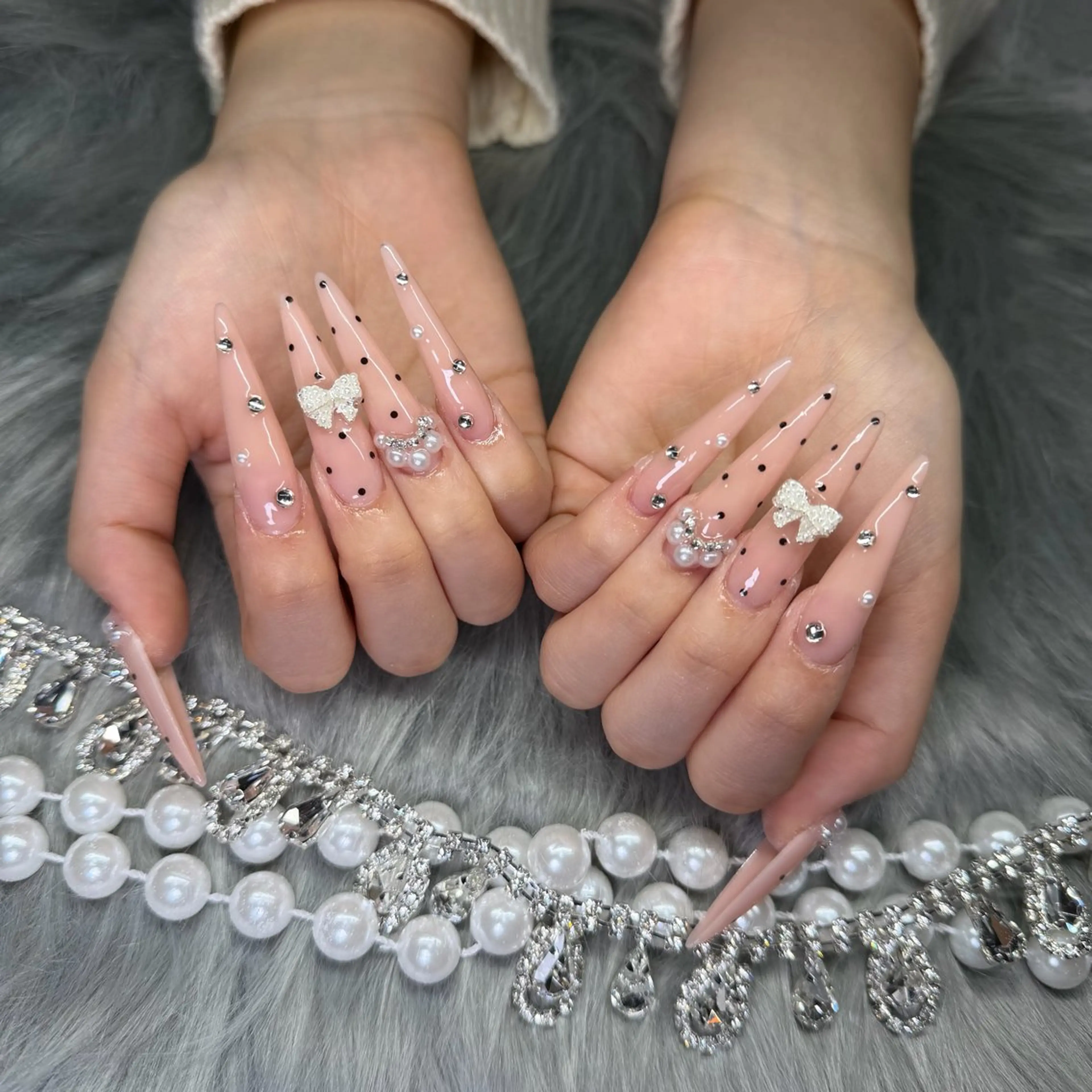 ネイル フレンチネイル ジェルネイル 韓国ネイル ロングネイル マグネットネイル ハンドネイル Nail Salon Growのネイルデザイン