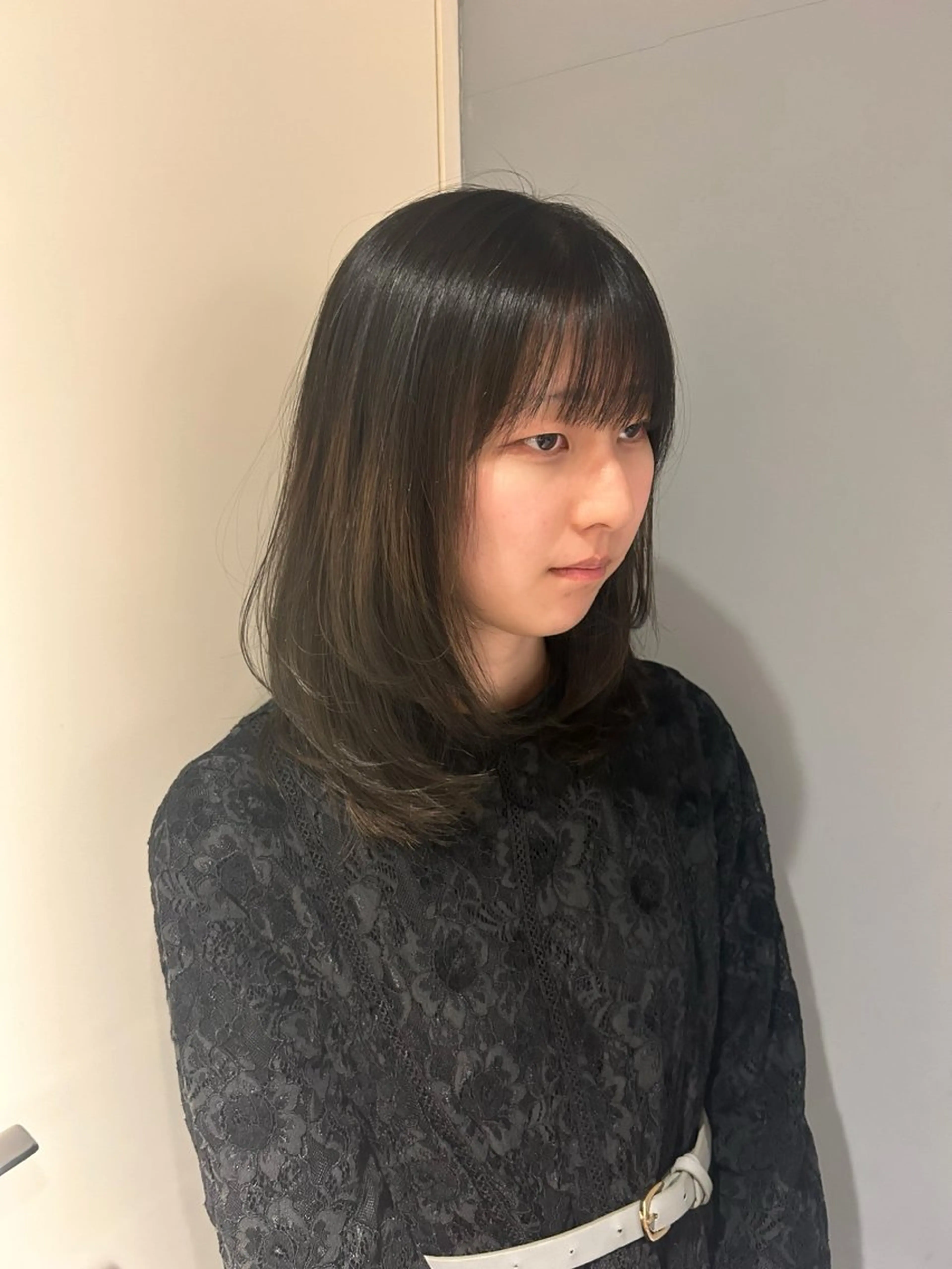 ミディアム カラー パーマ 👒oikawa kaede🍃のヘアスタイル