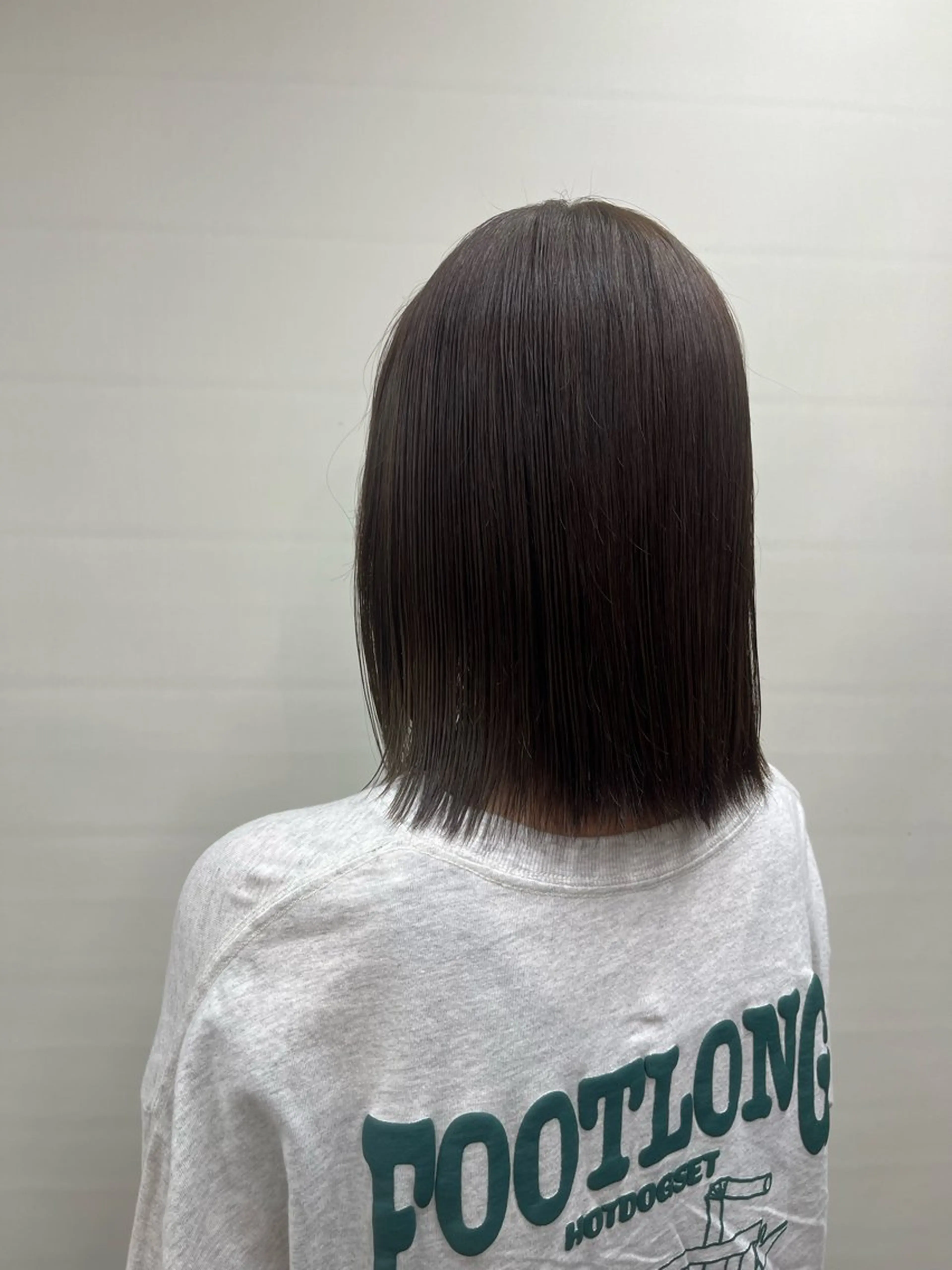 カラー オリーブカラー ヘアカラー 松井 咲樹のヘアスタイル
