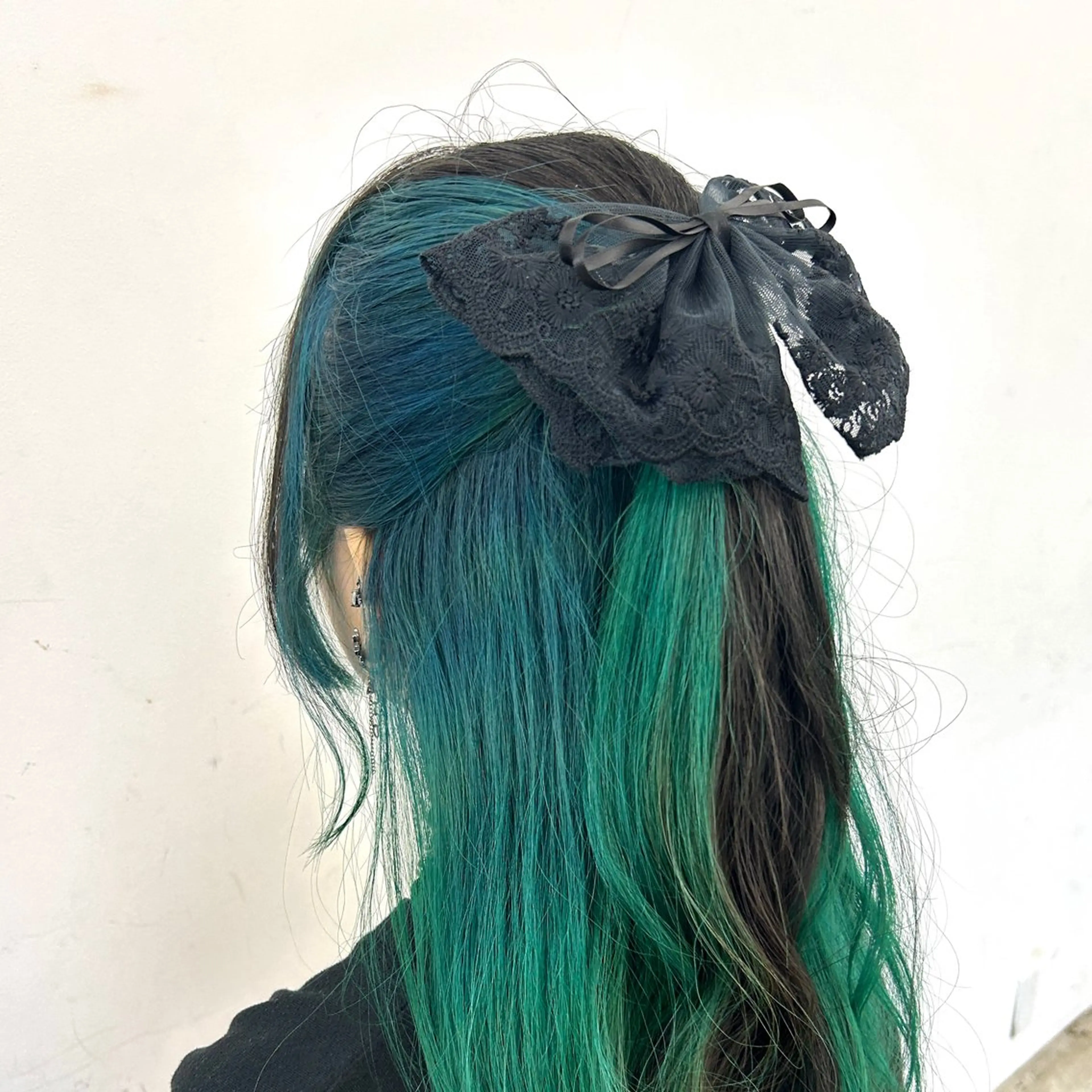 ロング カラー ブルーカラー グラデーションカラー ロング little福岡 ANNAのヘアスタイル