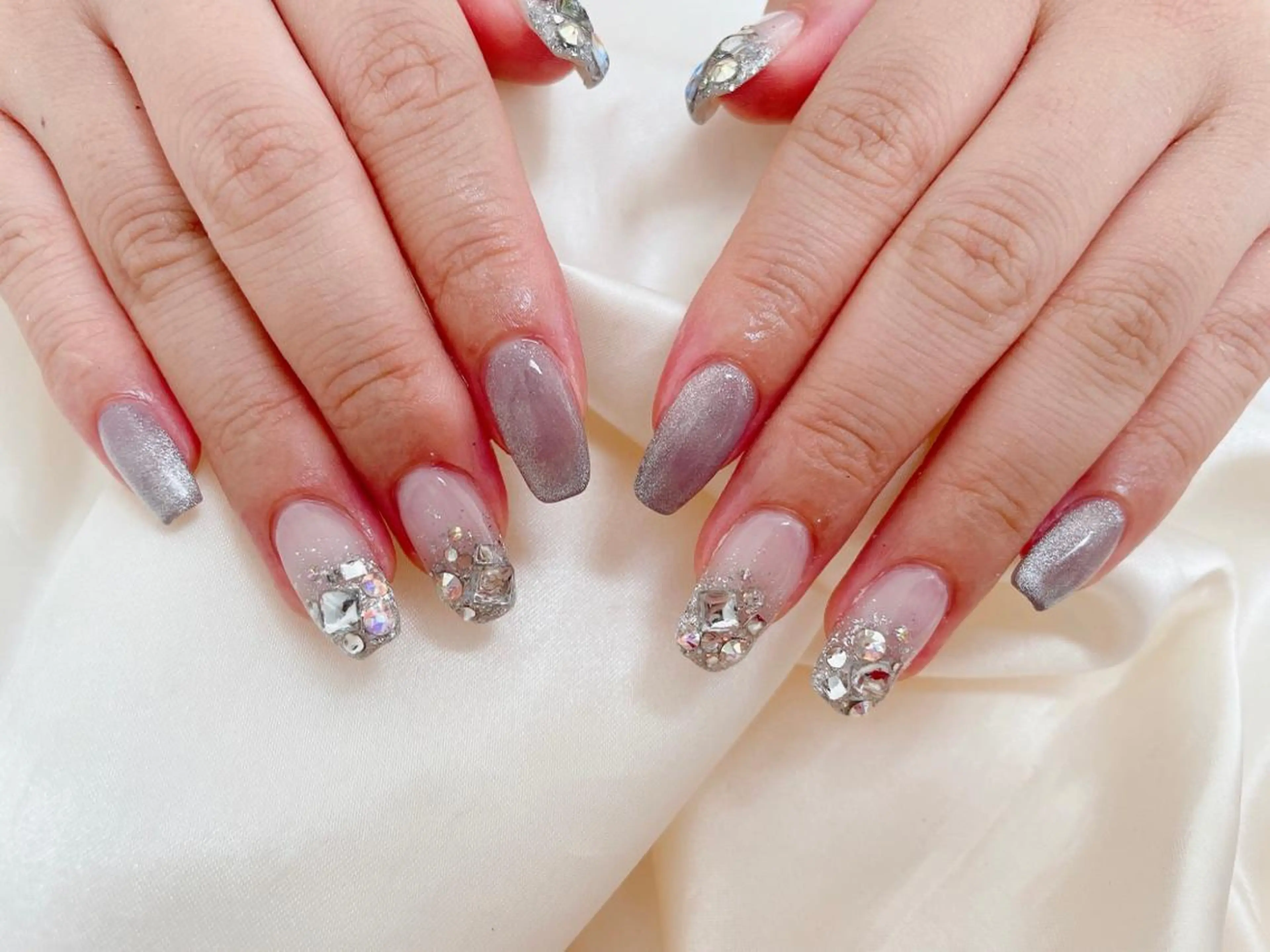 ネイル キラキラネイル kiki nail &brow二子玉川の眉毛・アイブロウイメージ