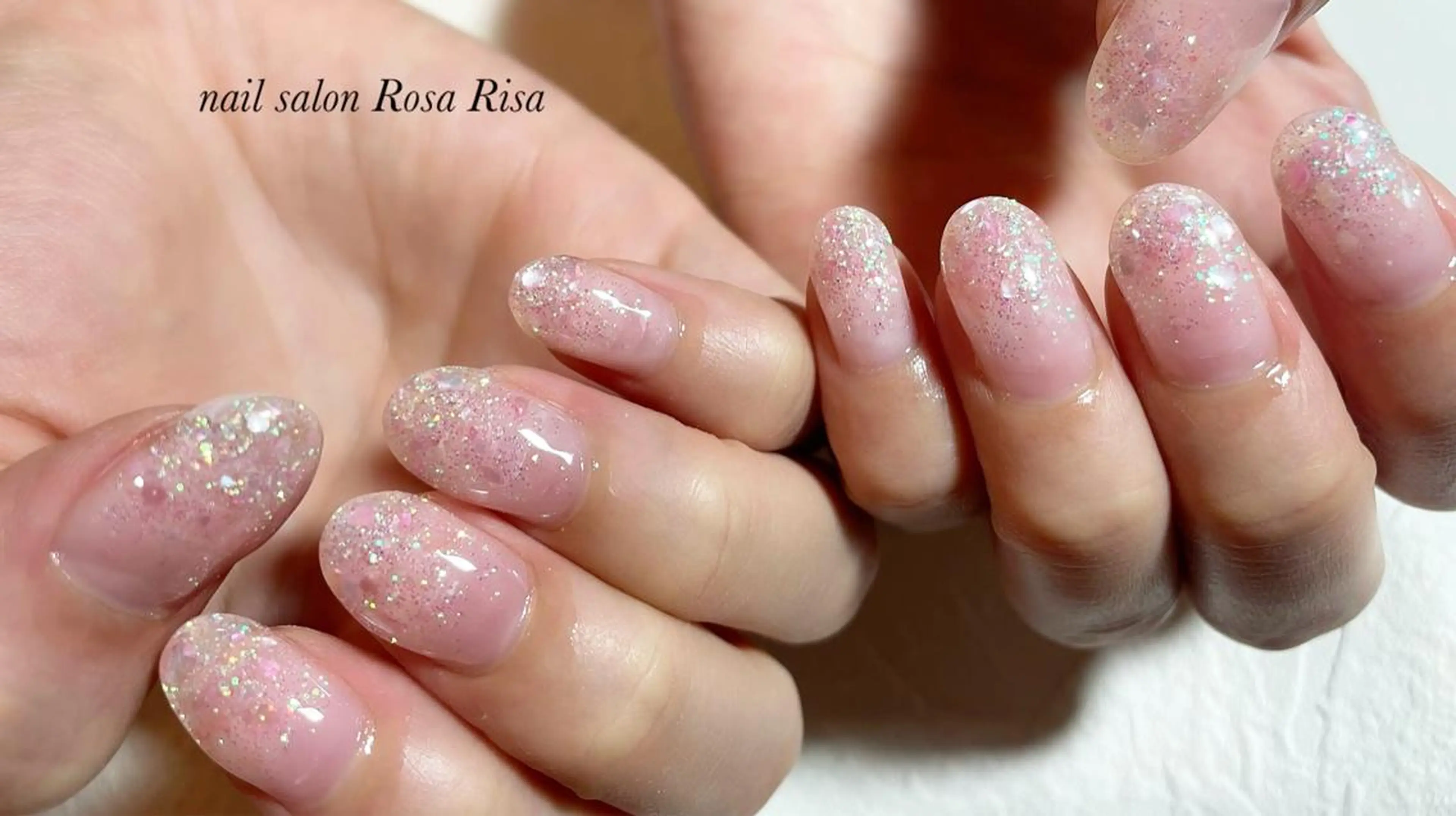 ミディアム ネイル ネイルスタジオ シェイクユアハンズのネイルデザイン