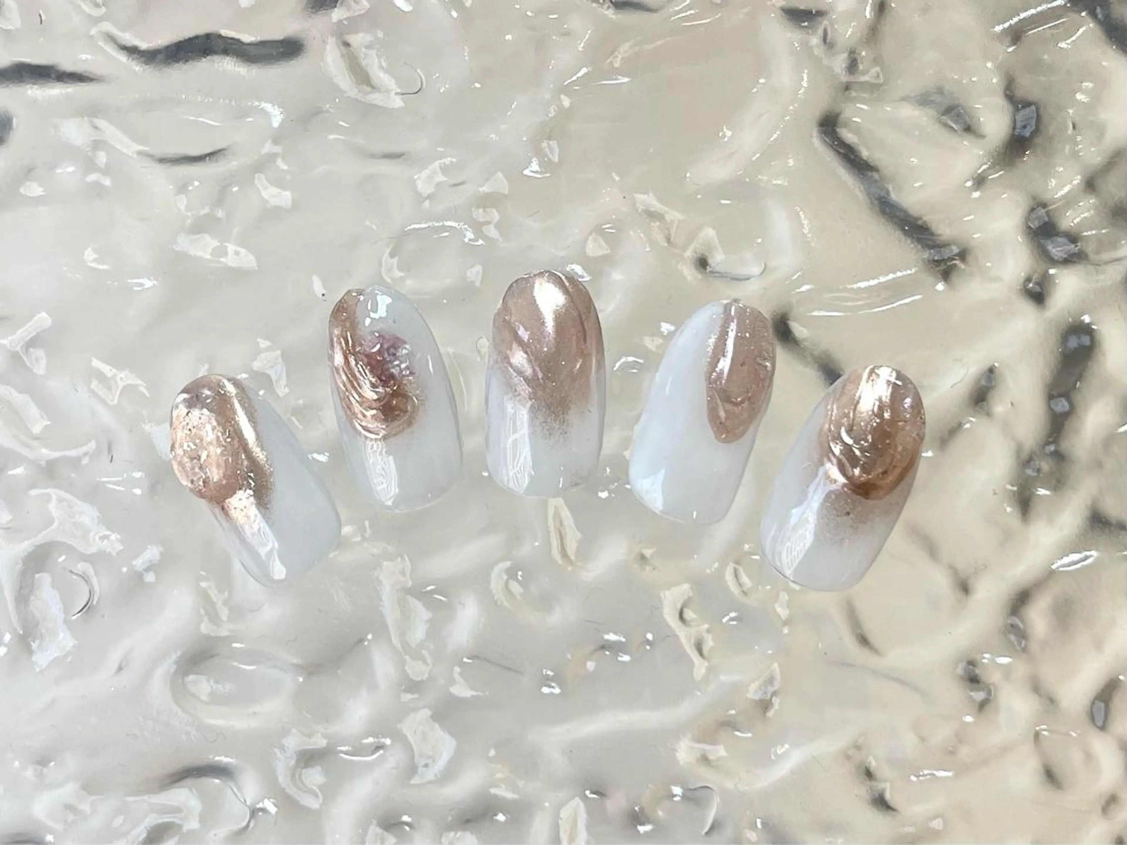 ネイル アートネイル ジェルネイル ミラーネイル ニュアンスネイル オフィスネイル ハンドネイル kinjo yuaのネイルデザイン