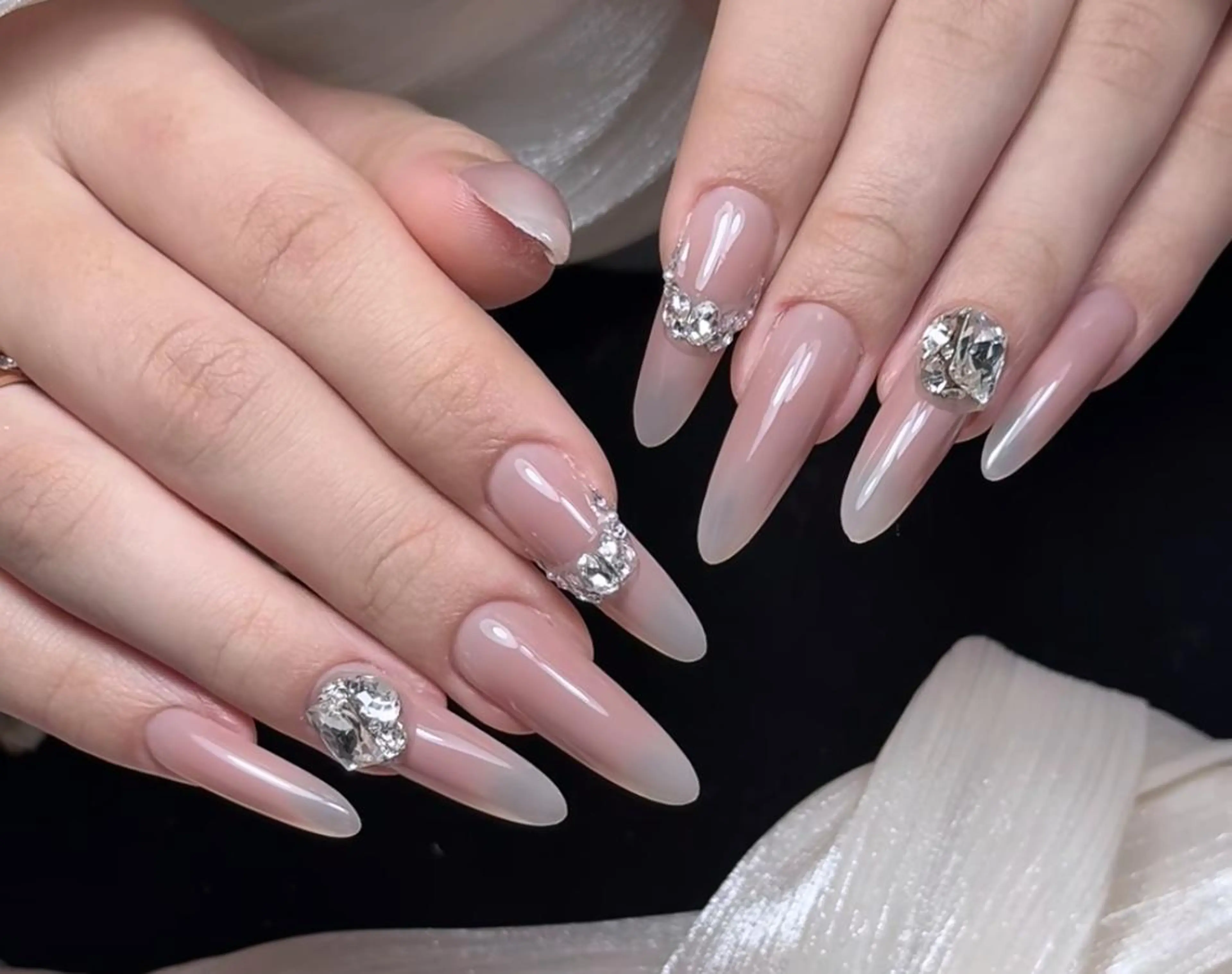 ネイル ハンドネイル エリ🫧 nail池袋東口のネイルデザイン