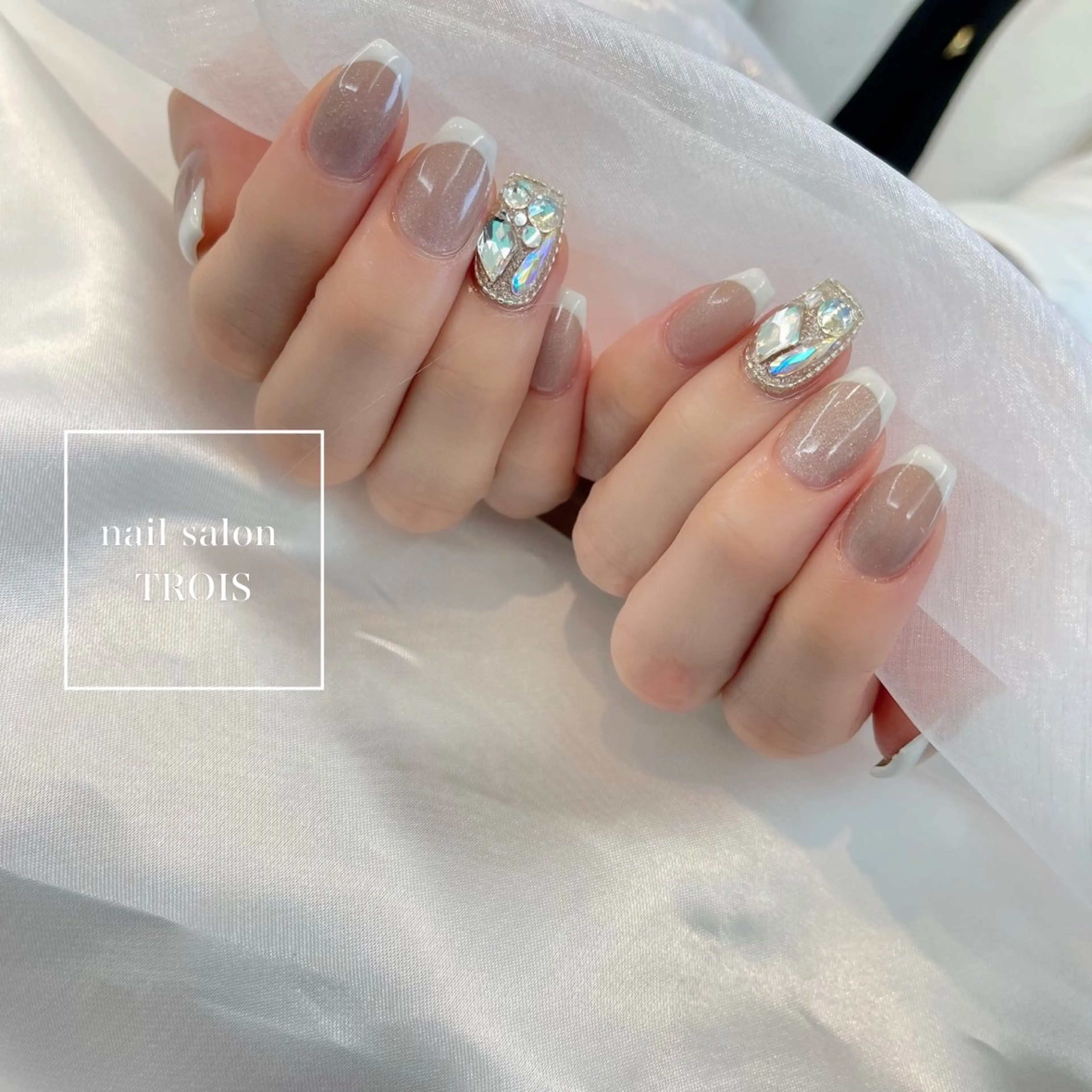 ネイル 韓国ネイル Nail &eye TROISのネイルデザイン