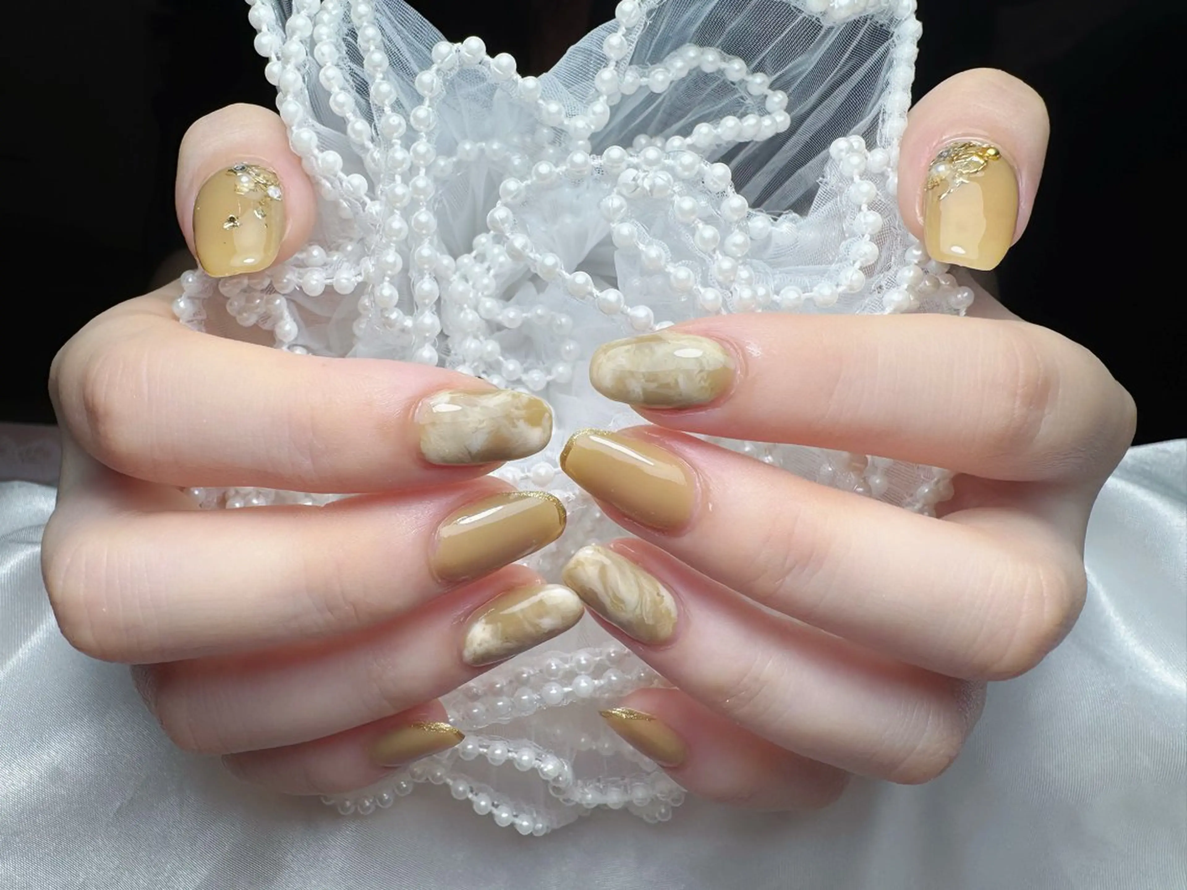 ネイル ハンドネイル ビューティーサロン フラワーズ　ヒのネイルデザイン