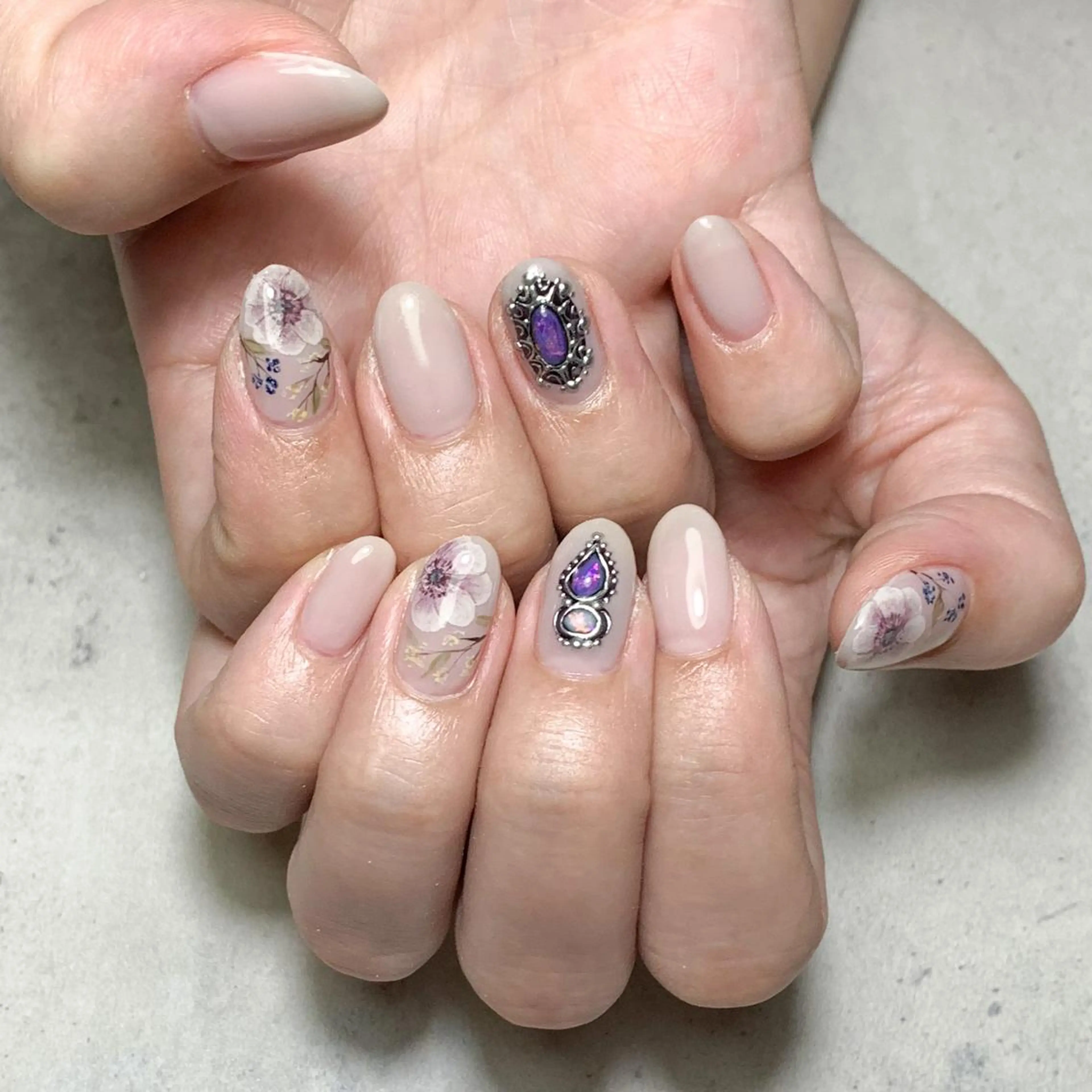 ネイル ハンドネイル FIORITURA aiのネイルデザイン