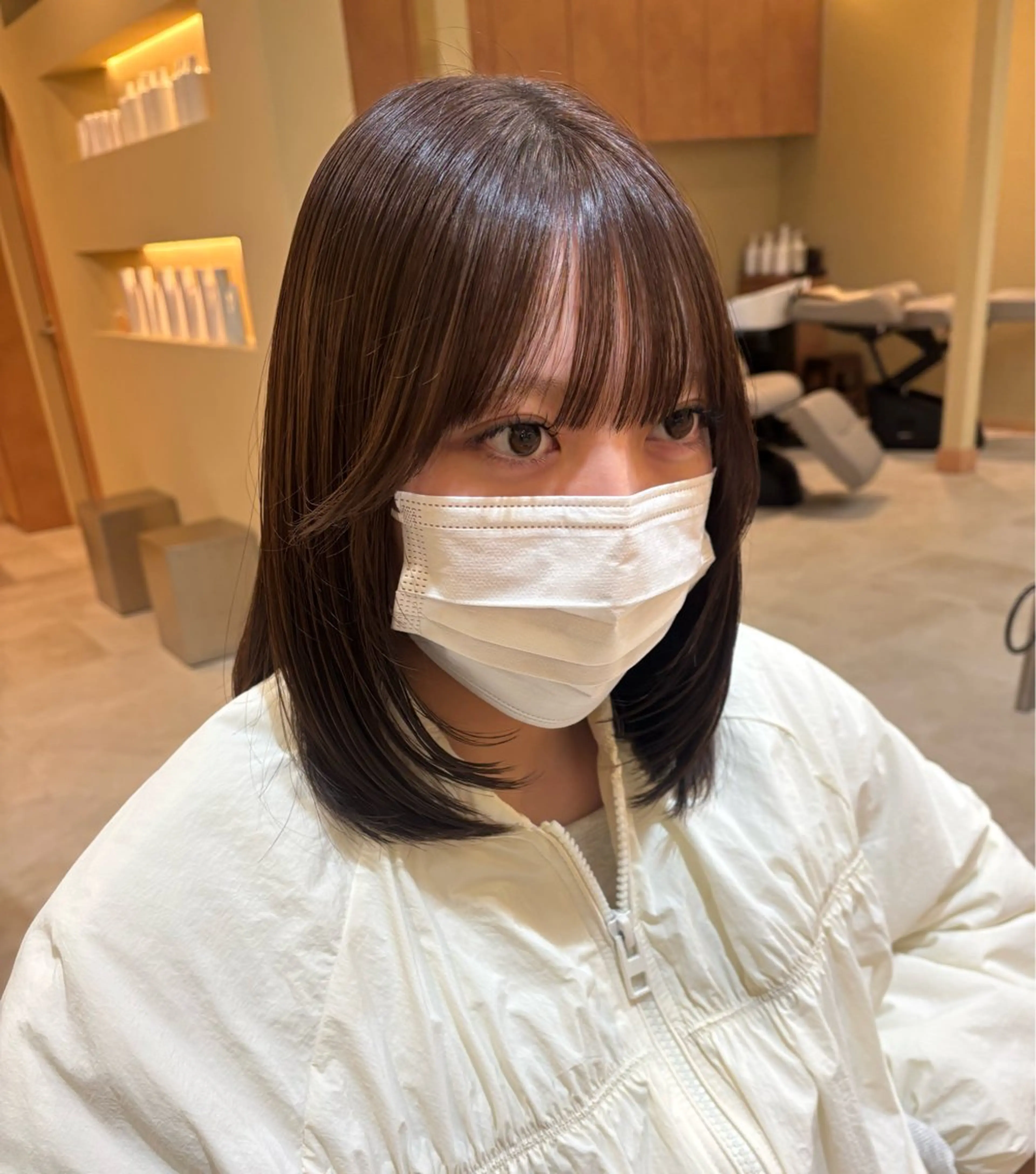 ミディアム カット 金木 凜花のヘアスタイル