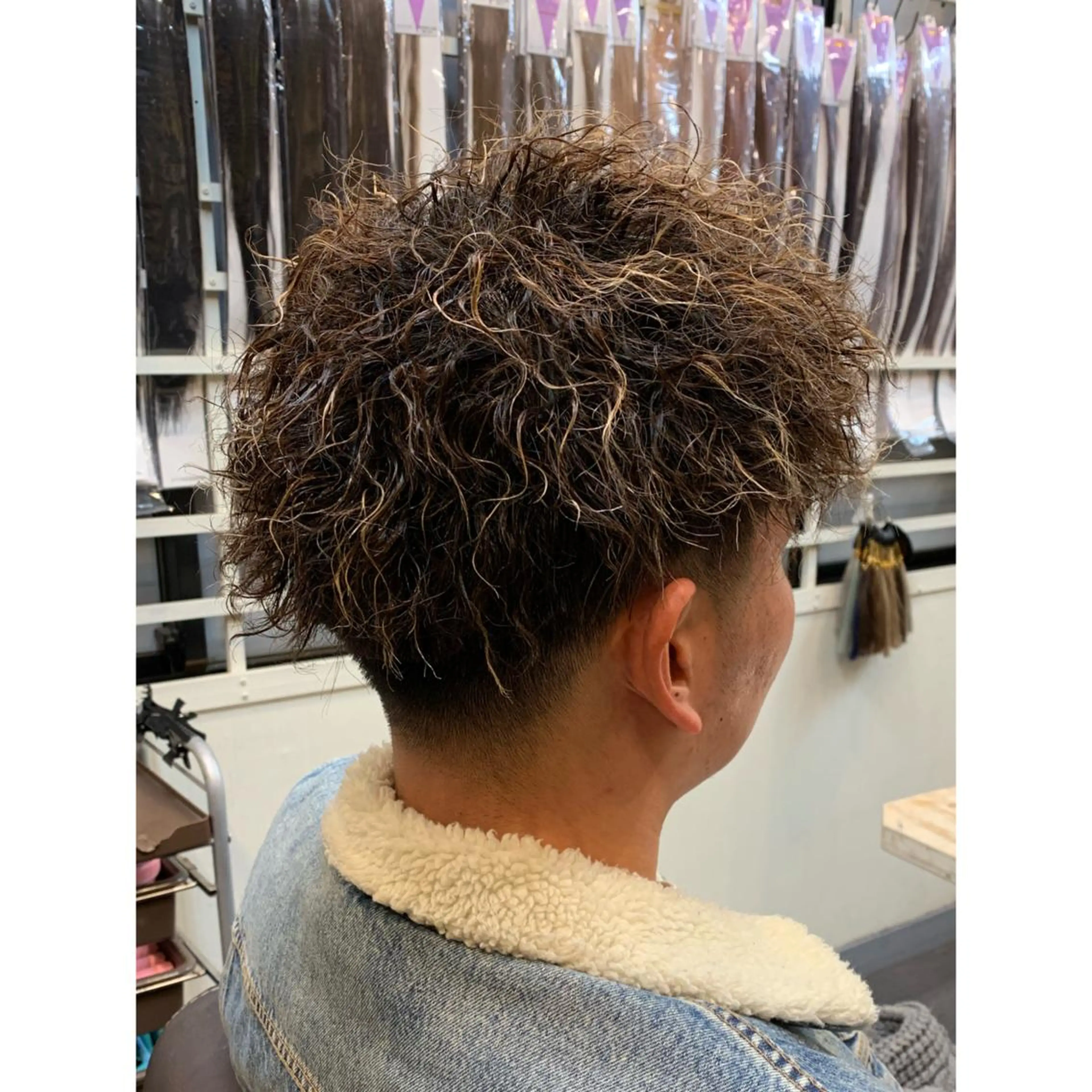 ミディアム パーマ LaLaMoana Rickyのヘアスタイル