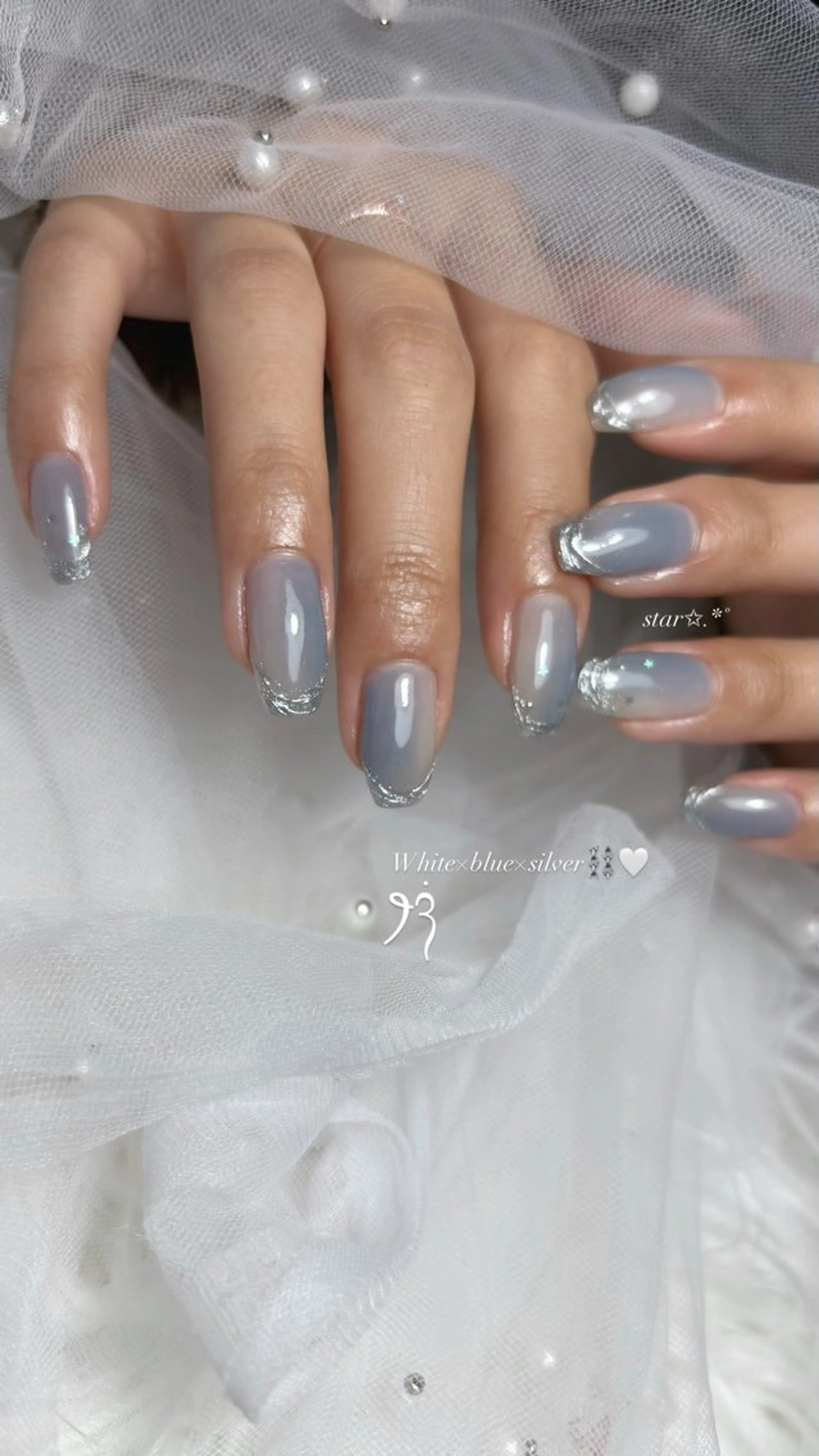 ネイル ハンドネイル 𝑬𝑹𝑰𝑲𝑨 𓂃🎀𓈒𓏸のネイルデザイン