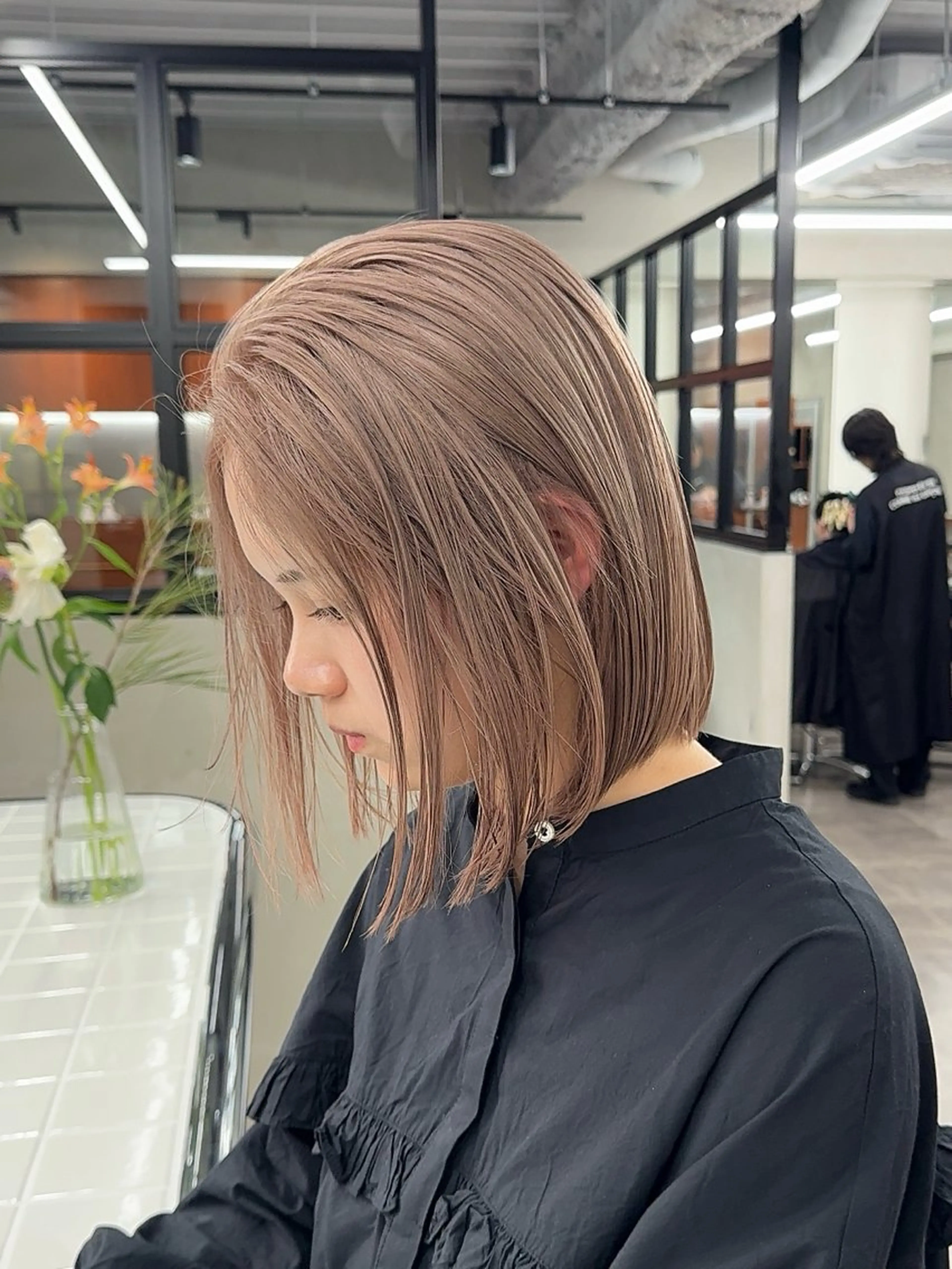 ミディアム カラー アッシュ ベージュカラー ブリーチ ブロンド ブラウンカラー カット ヘアカラー トリートメント ブリーチ　ハイトーン 特化🌈フジタハルキのヘアスタイル