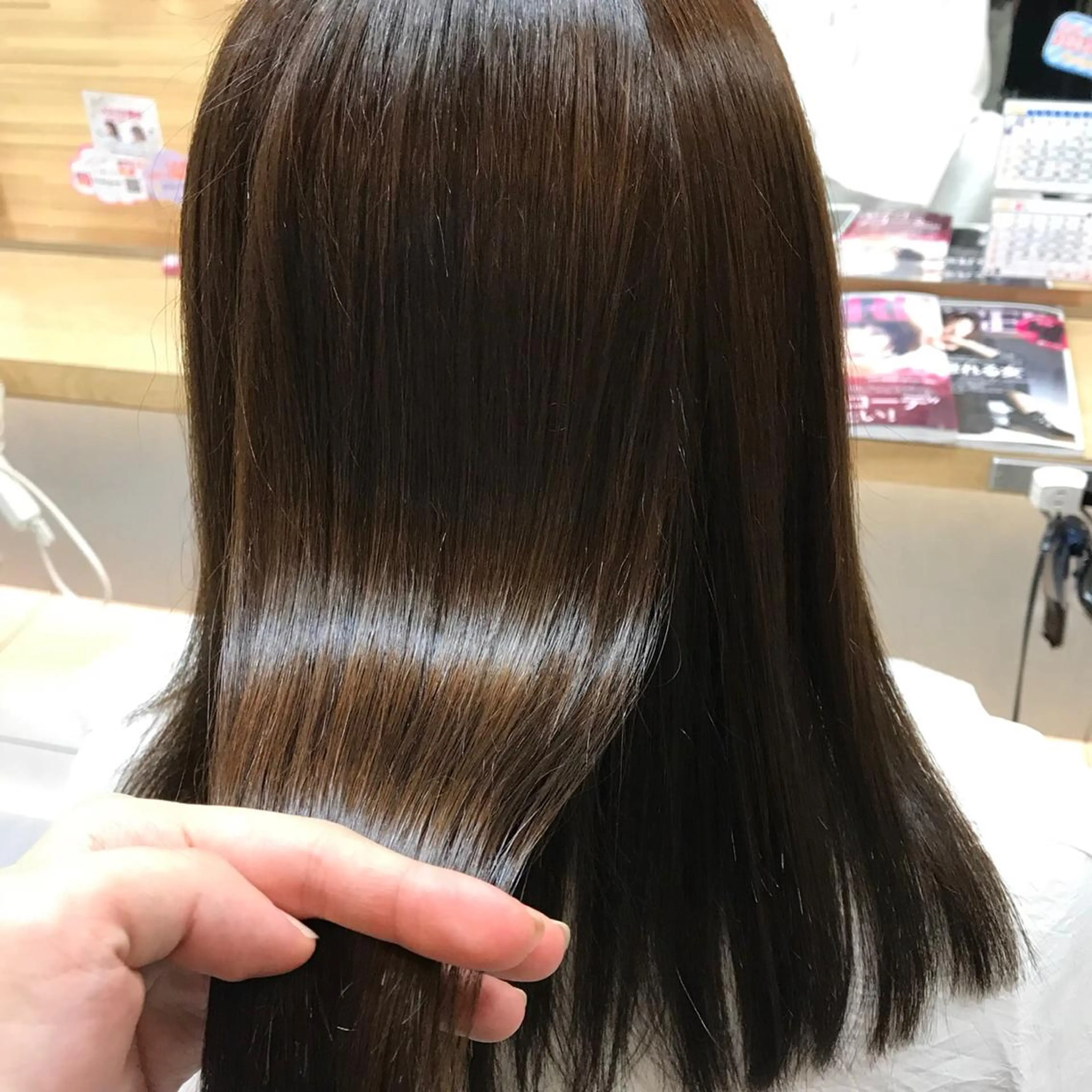 ミディアム パーマ 縮毛矯正 髪質改善/縮毛矯正 /ブリーチ矯正/岡部のヘアスタイル