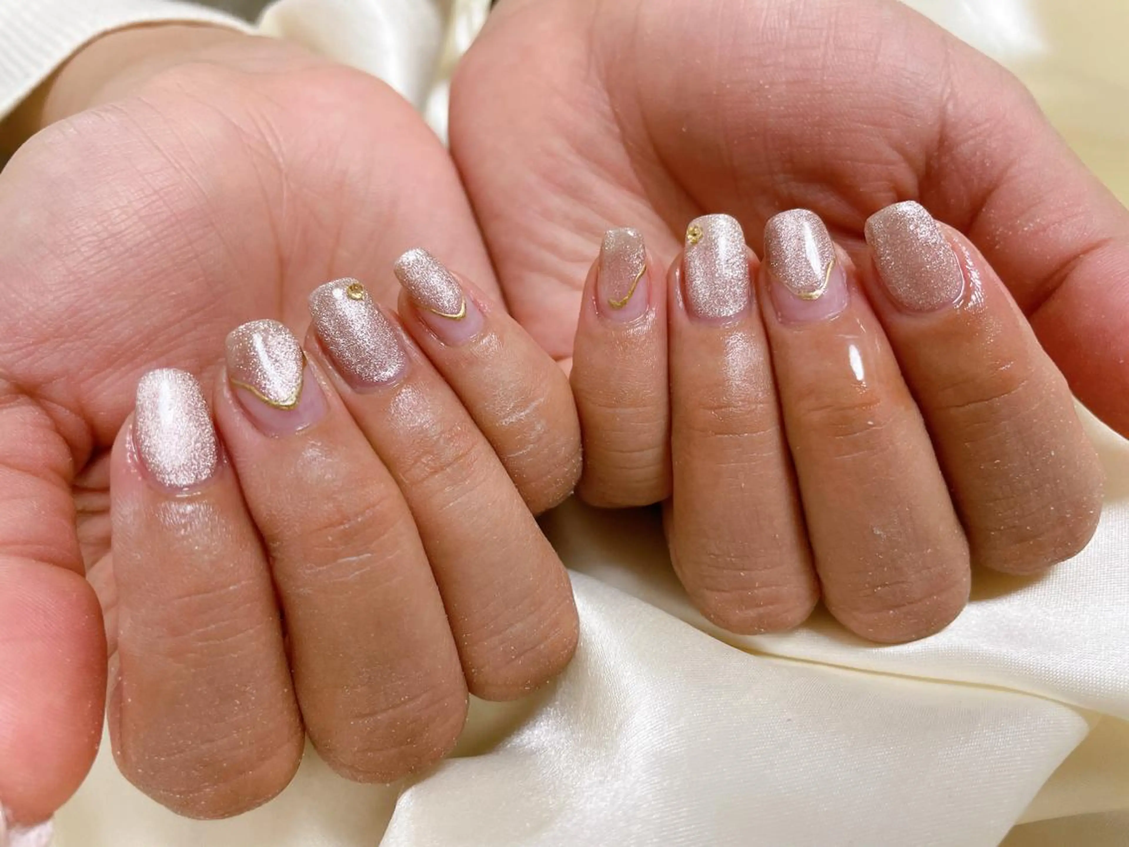 ネイル mogunail &blowのネイルデザイン