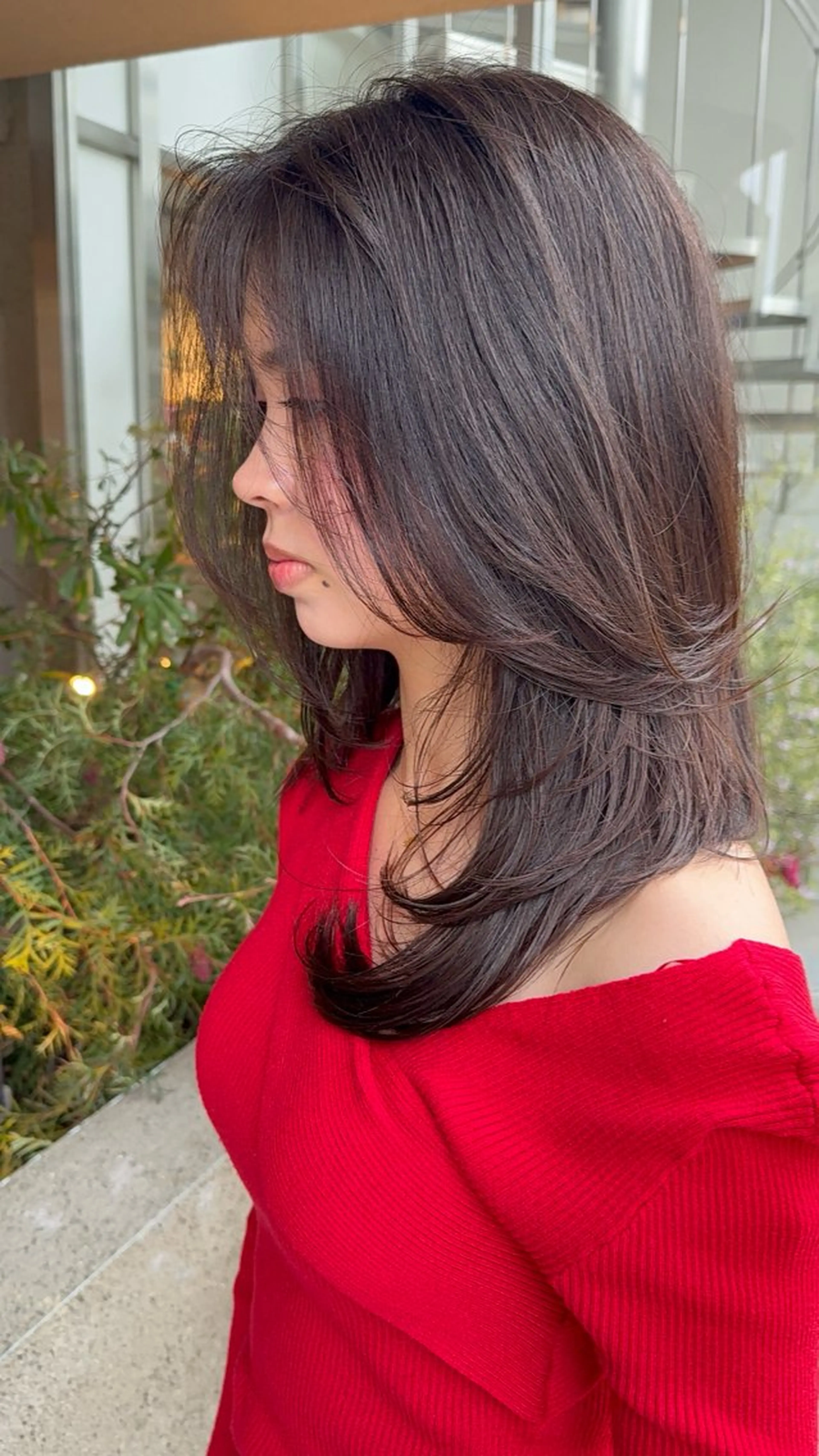 セミロング カット ヘアカラー トリートメント 荻野 結衣のヘアスタイル