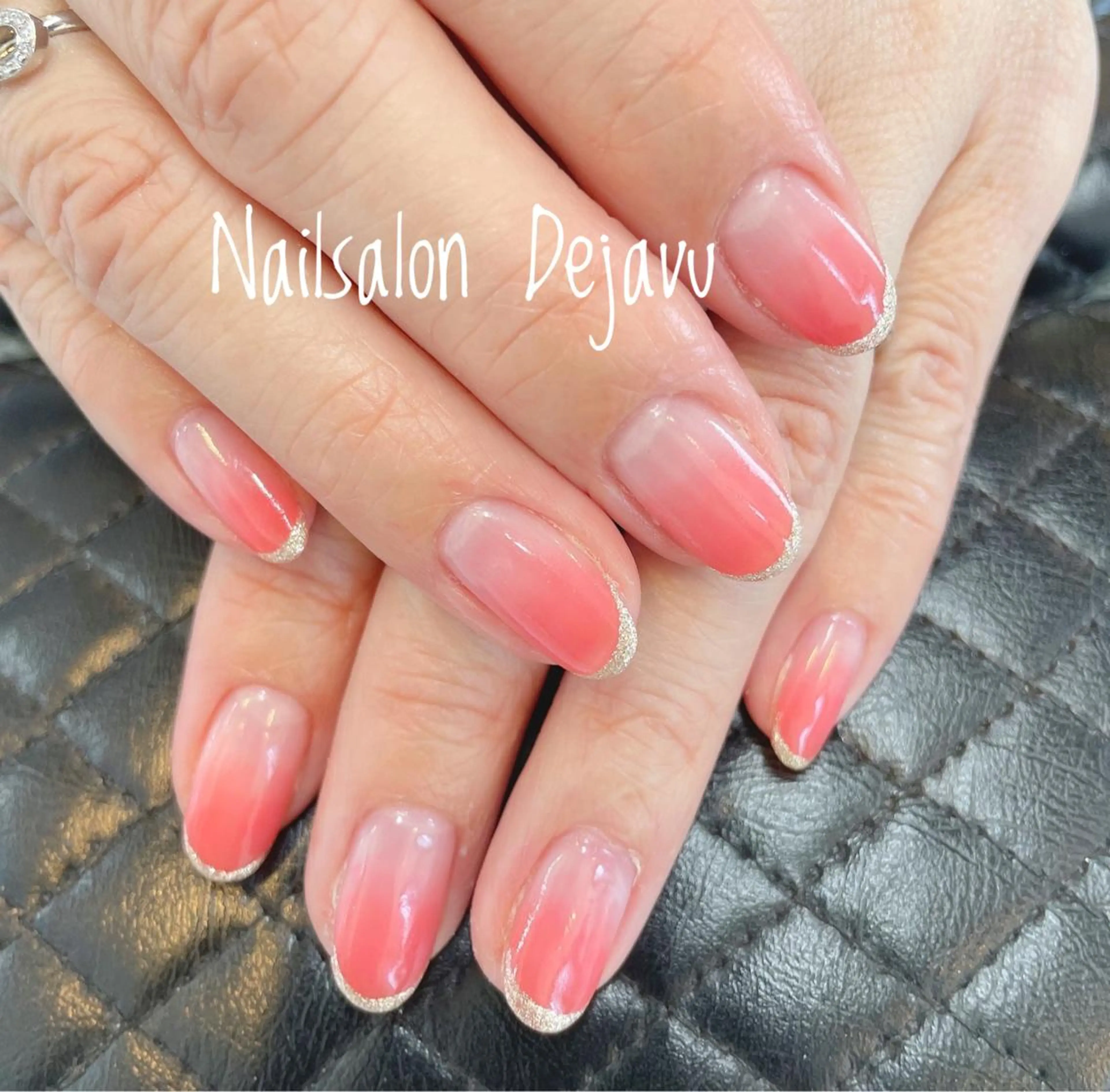 ネイル グラデーション ラメ(グリッター) ハンドネイル Nailsalon Dejavuのネイルデザイン
