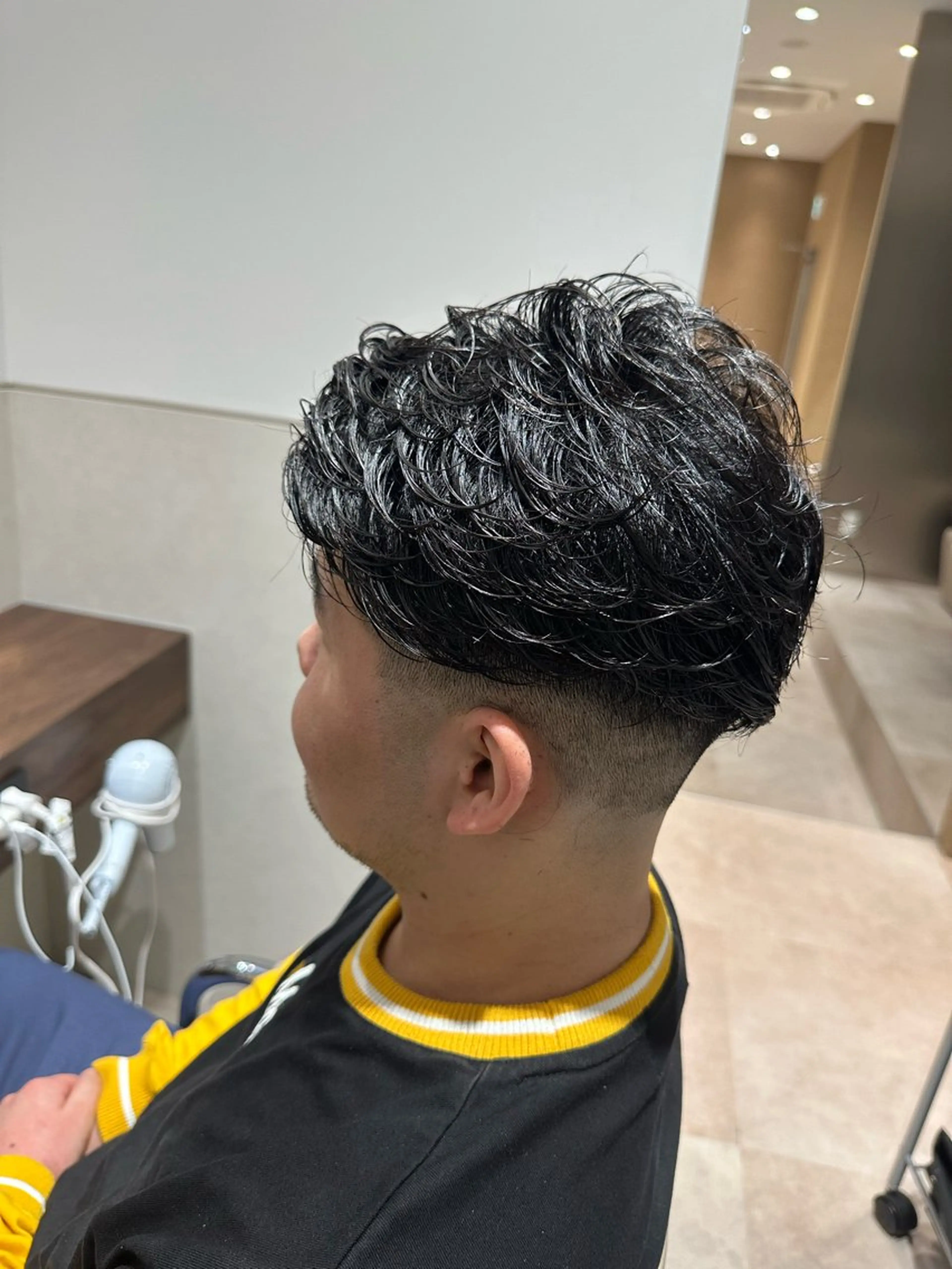 ショート パーマ メンズ フェードカット メンズパーマ ショートヘア 石井秀二郎メンズ パーマ京都河原町のヘアスタイル