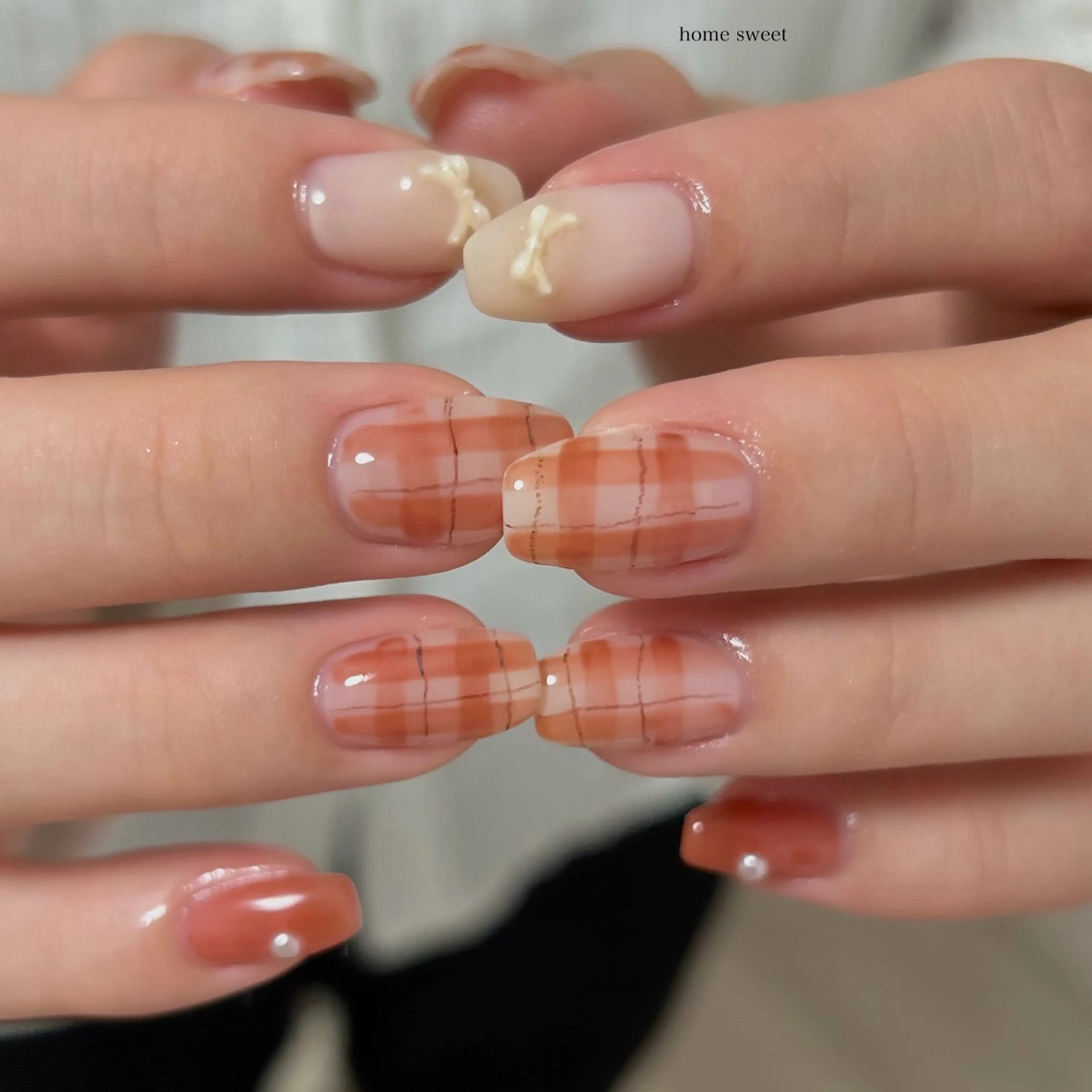 ミディアム ショートネイル. Home sweetのネイルデザイン