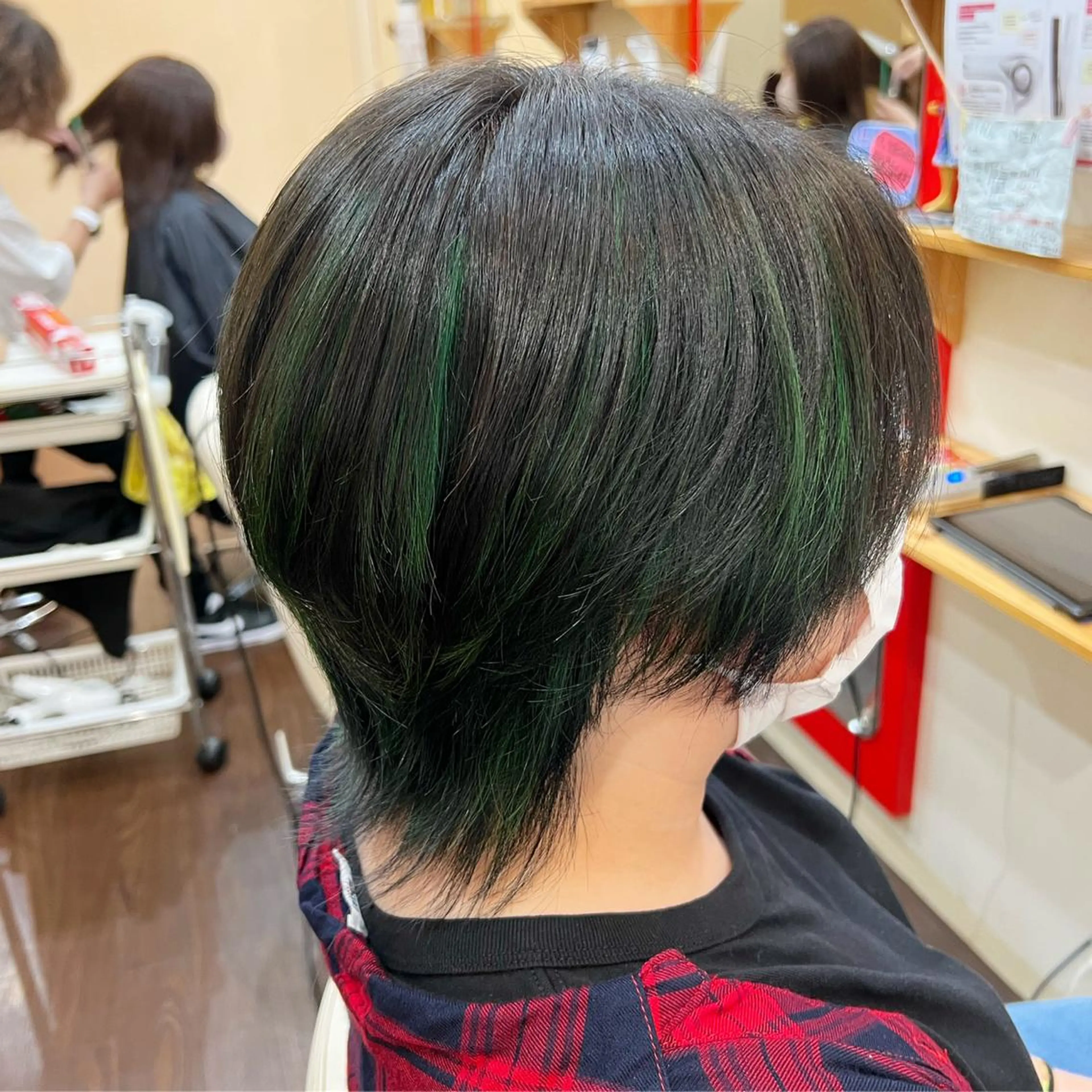 ショート カラー メッシュ トリートメント ウルフカット まさき✂︎ブリーチ／ デザインカラーのヘアスタイル