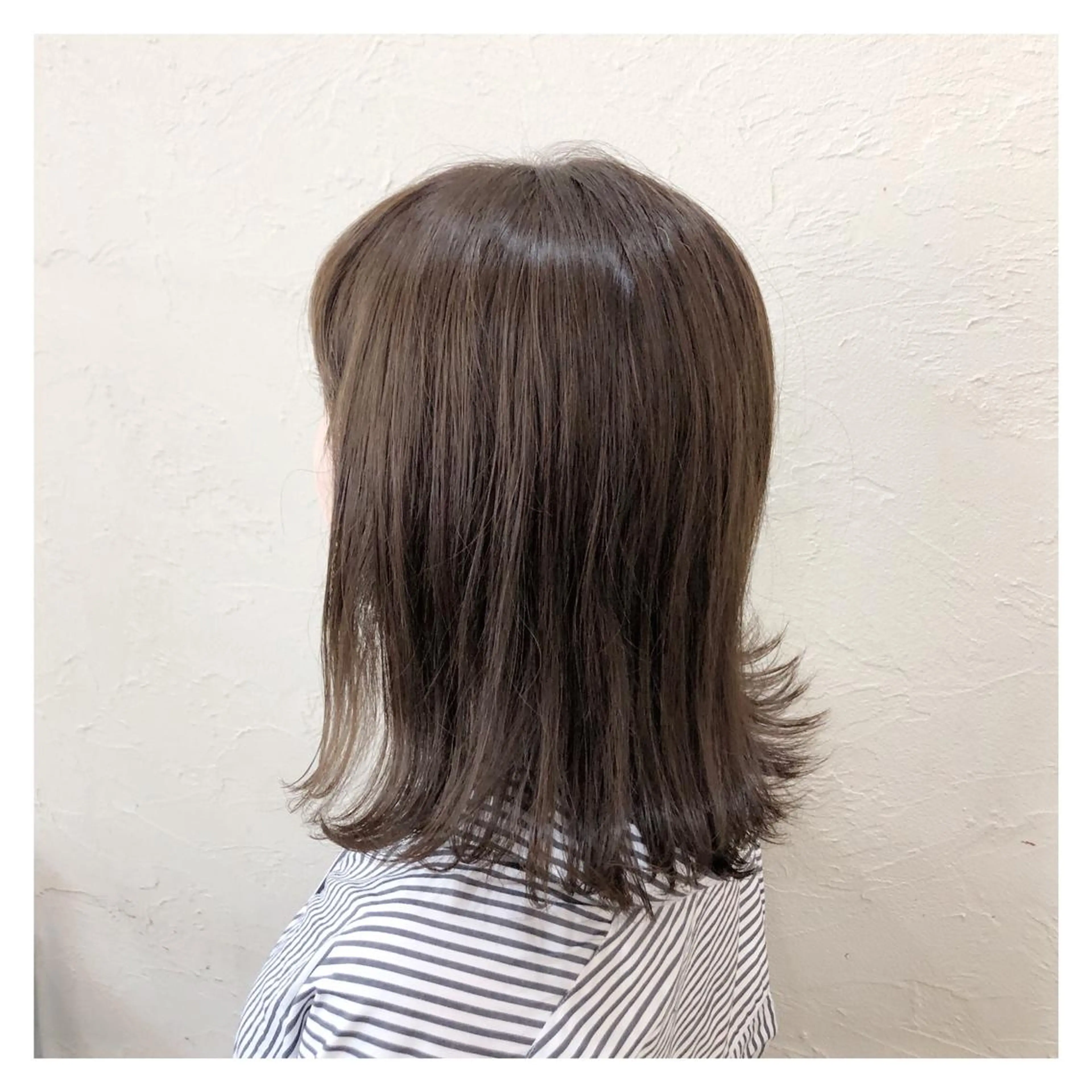 ミディアム カラー ENIF ヤマグチアツコのヘアスタイル