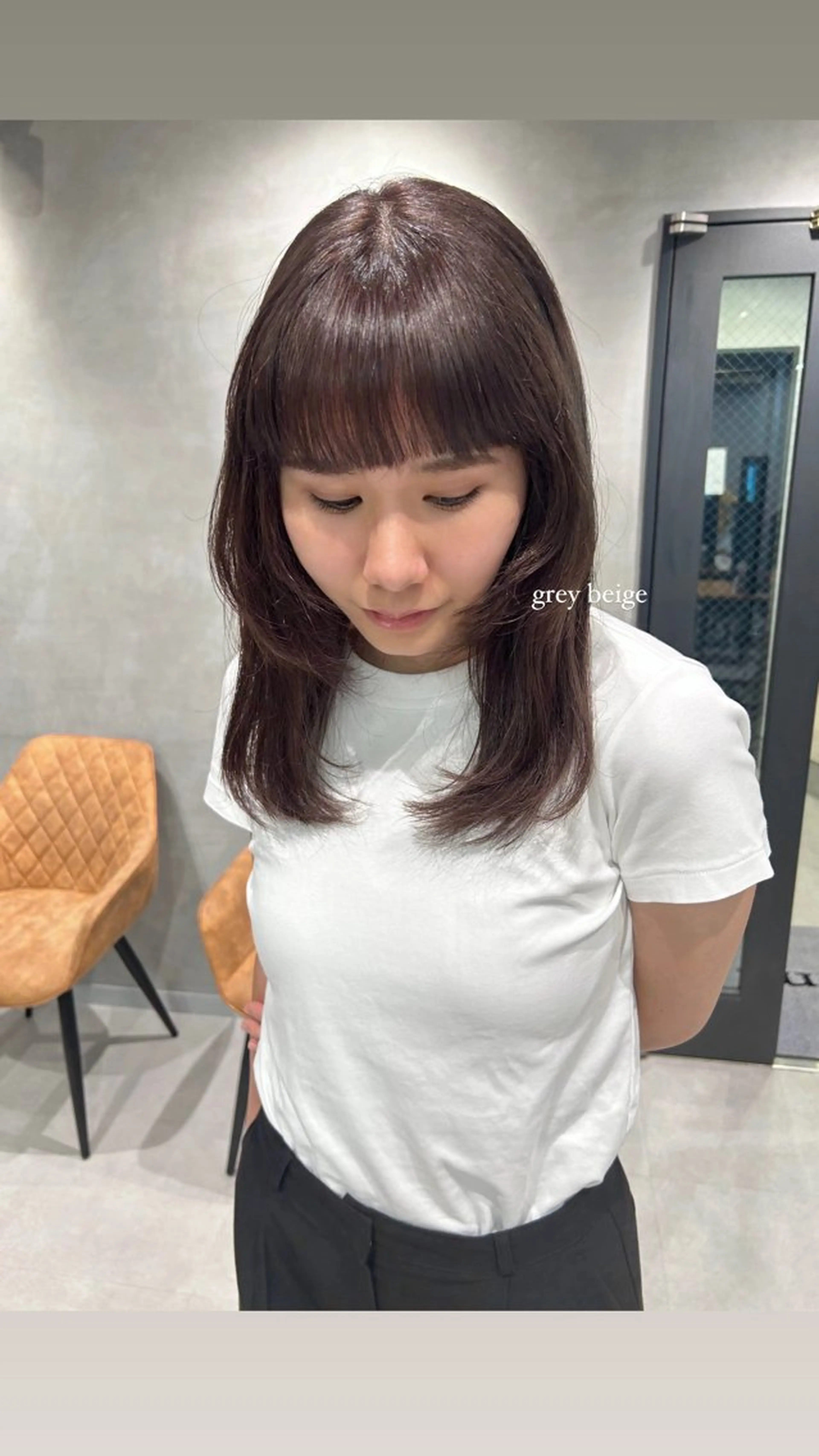 カラー 透けるベージュ/ 艶カラー♡のヘアスタイル