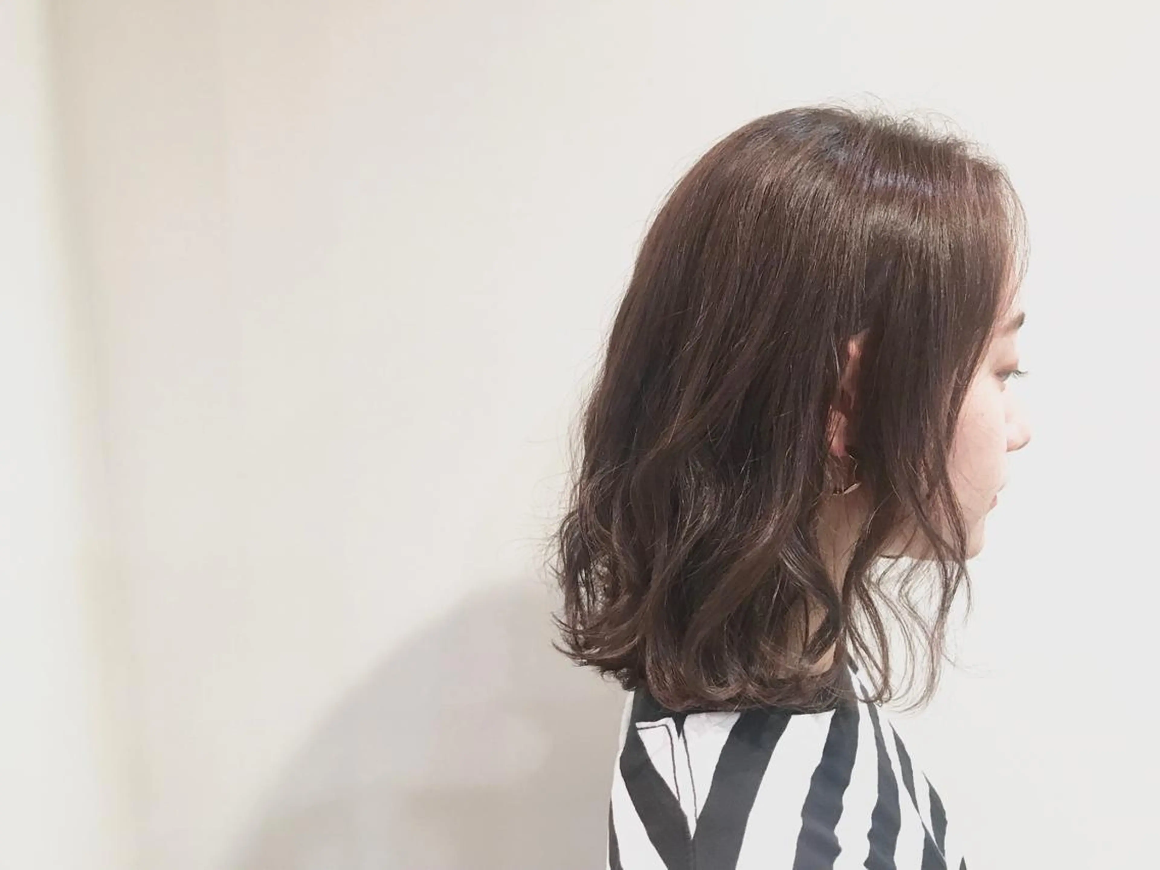 ミディアム カット ヘアカラー ✨美髪サラ艶トレンド 橋柿 実紀✨のヘアスタイル