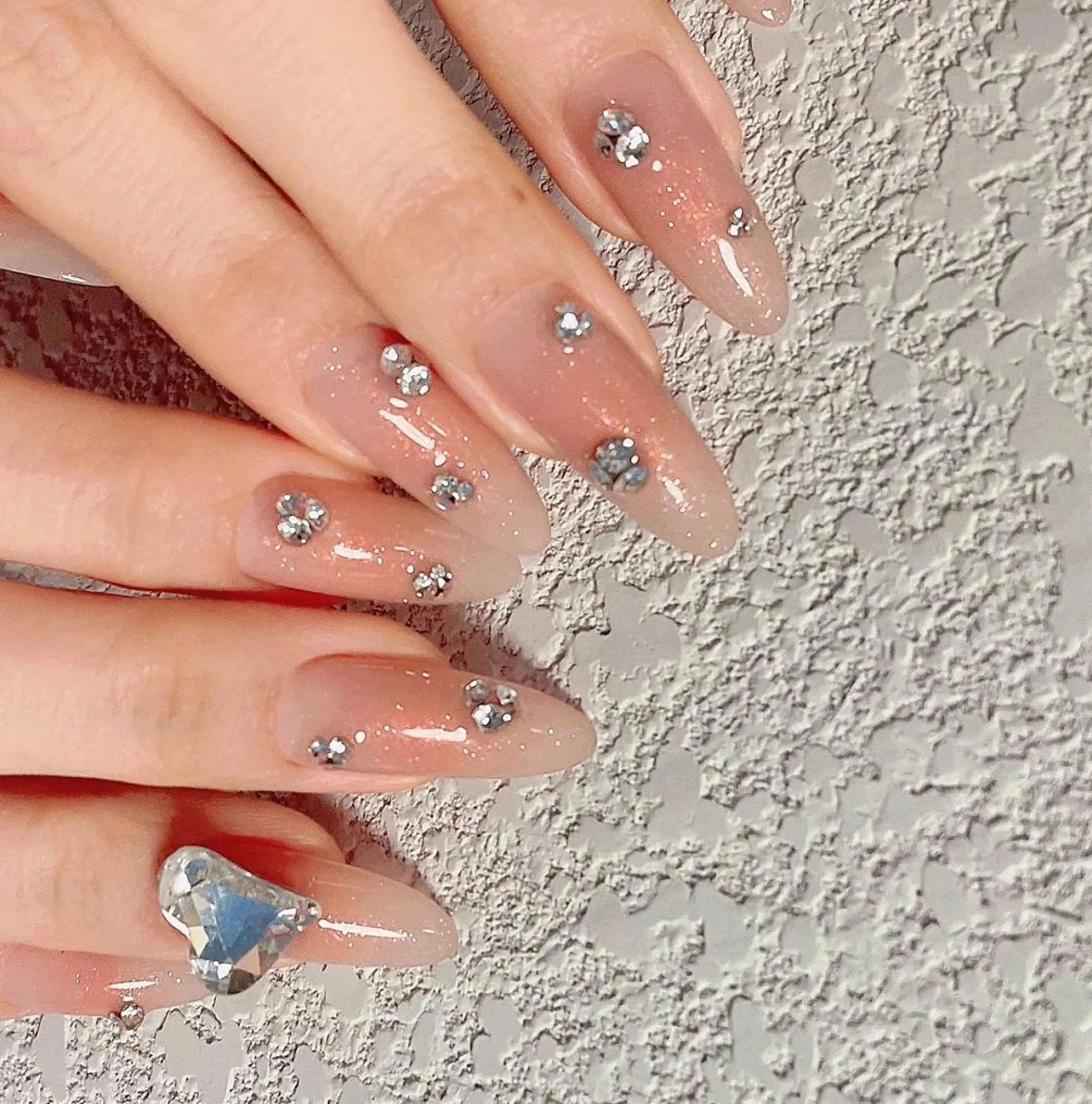 ネイル アートネイル 長さ出し ネイルチップ Queens ciciのネイルデザイン