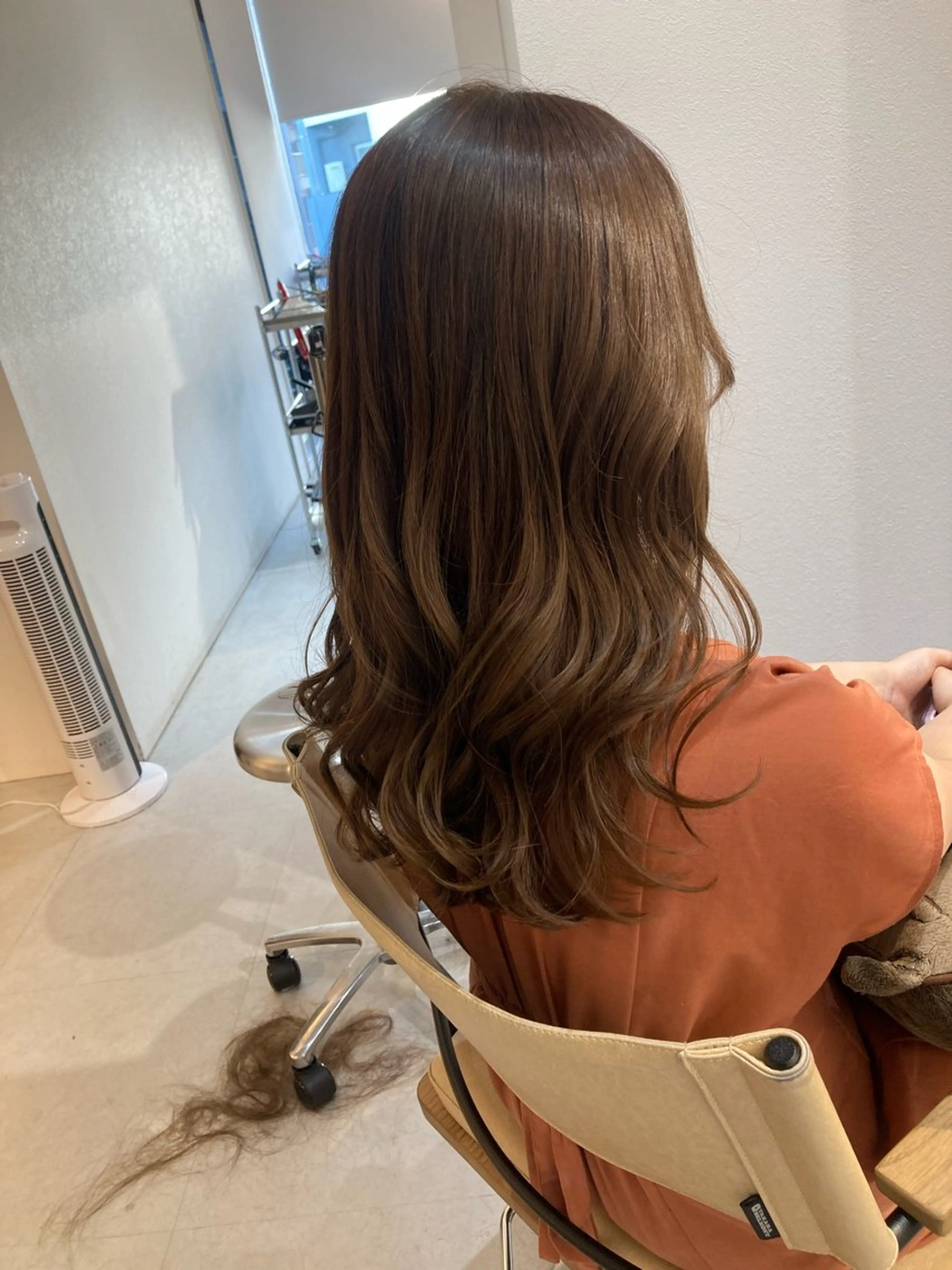 セミロング ✨色持ちの良い艶 カラー✨蟹江真世のヘアスタイル