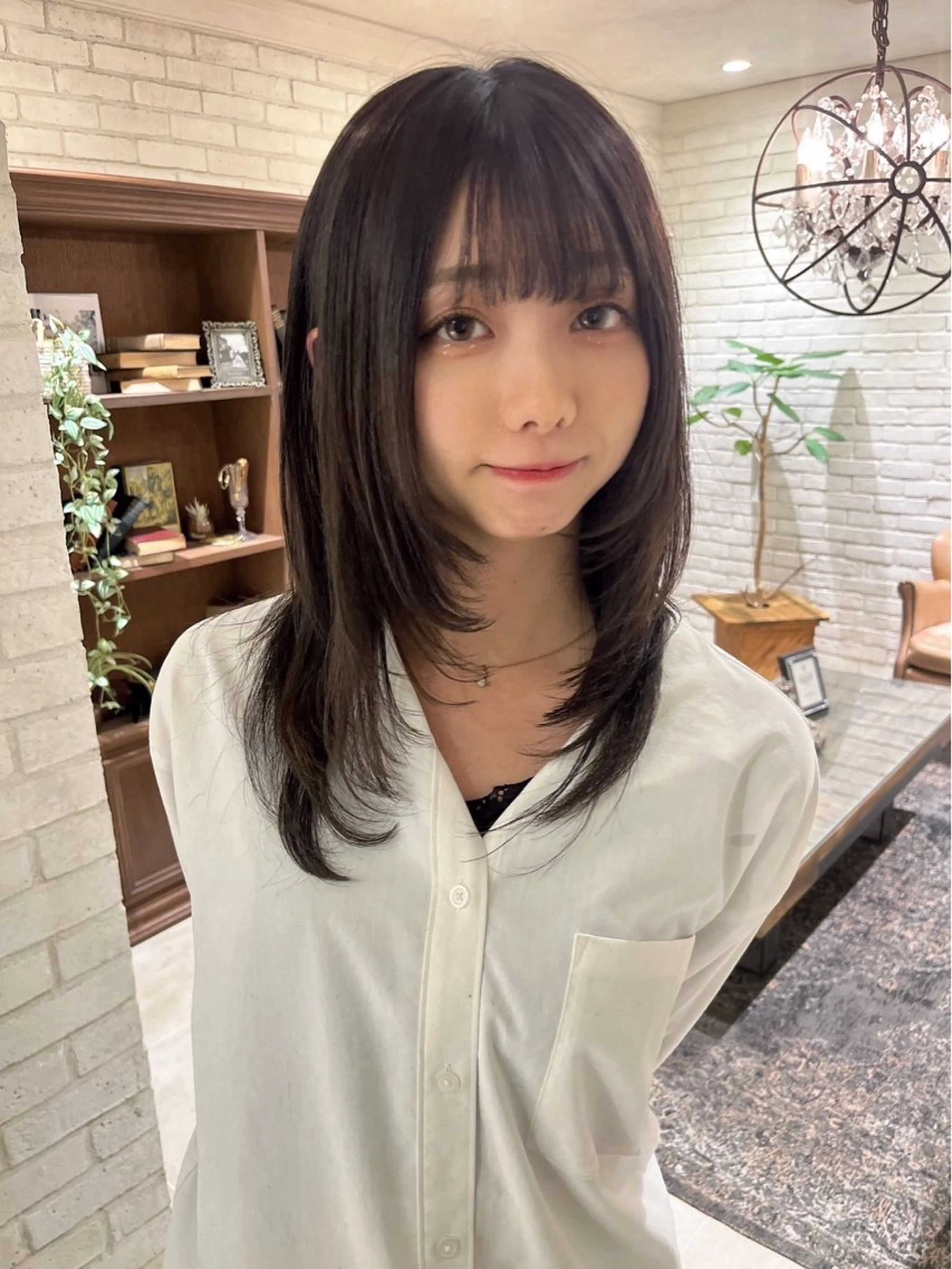 セミロング カラー レイヤーカット 橘 ゆきののヘアスタイル