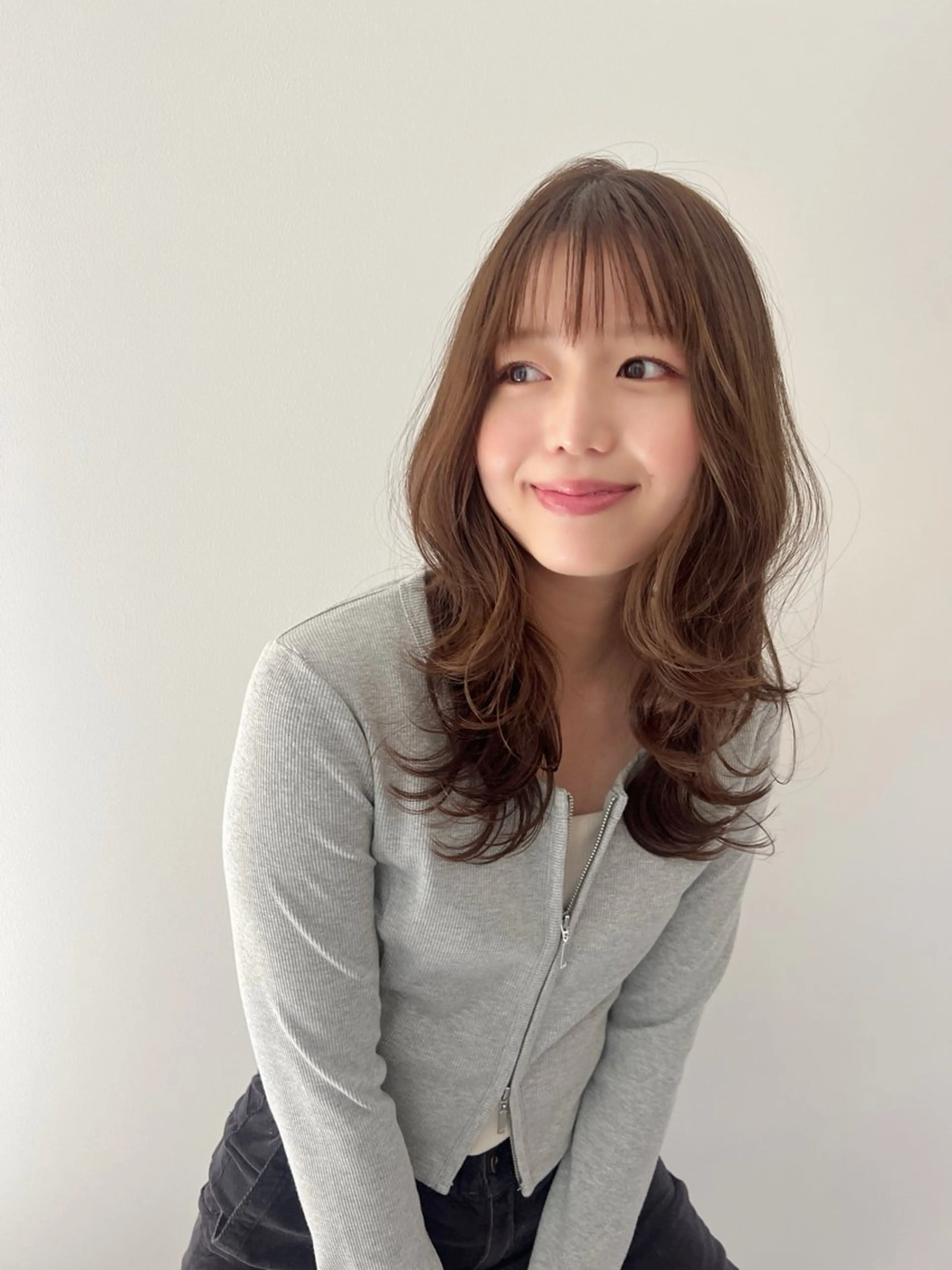 セミロング カラー 🌿‬ ܸAir 透明感🌱西村知佳のヘアスタイル