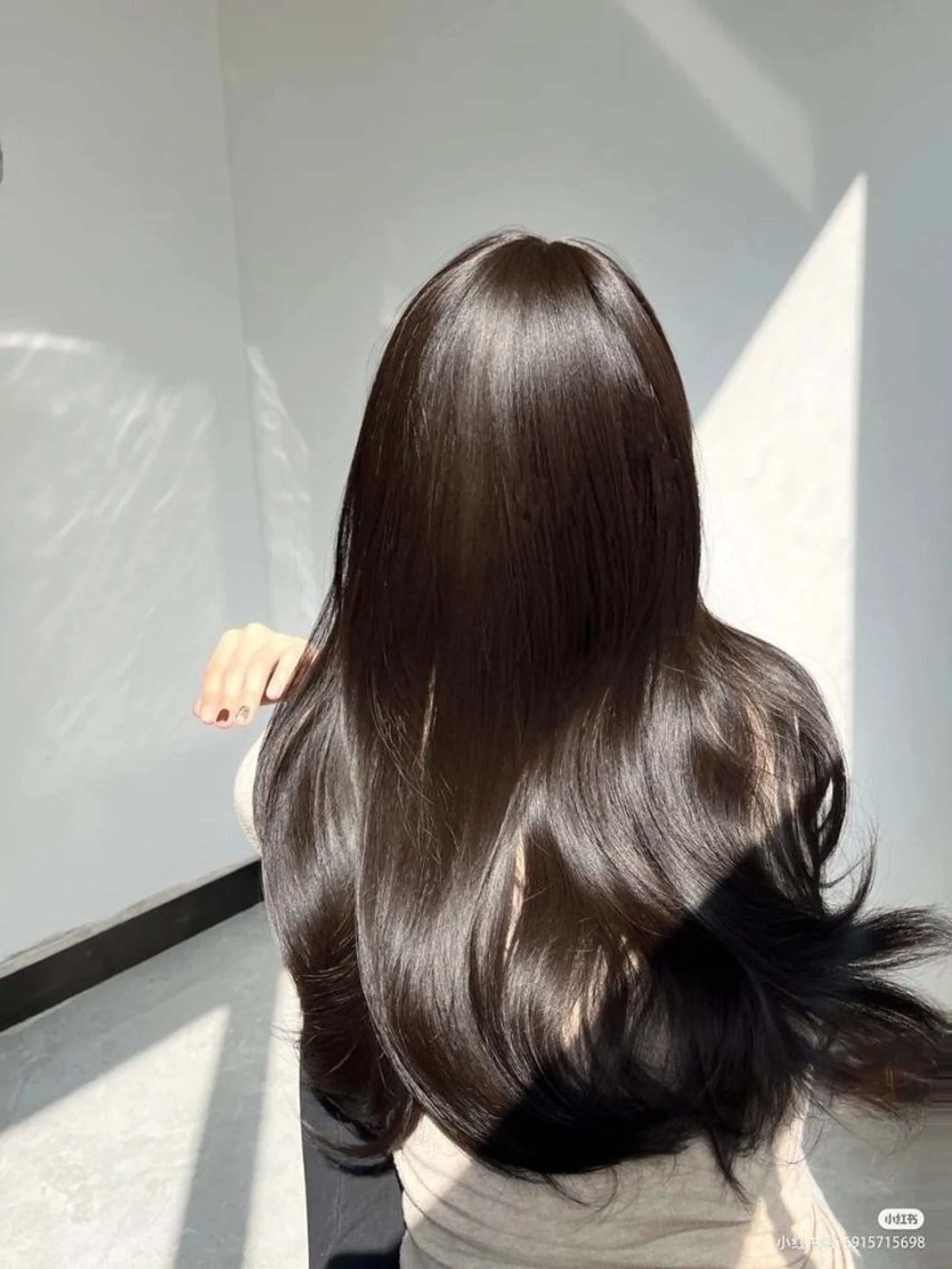 セミロング カラー ケアカラー グレージュ トリートメント カット ヘアカラー トリートメント 髪質改善美容師が作る 透明感カラー杉山太貴のヘアスタイル