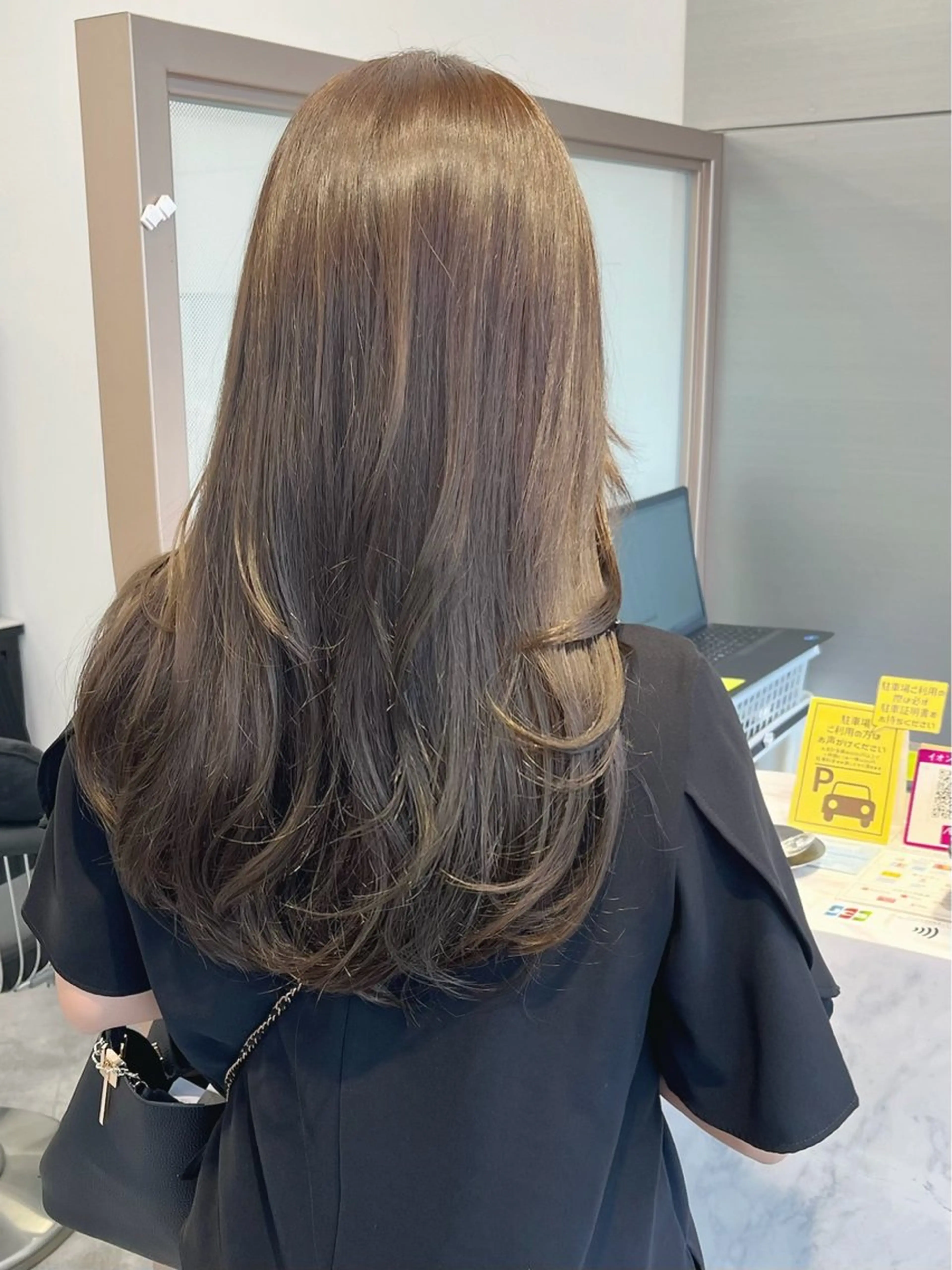 ロング カラー ベージュカラー オリーブベージュ レイヤーカット カット ヘアカラー トリートメント レイヤーカット🌈 透明感カラー🌷ﾕﾘのヘアスタイル
