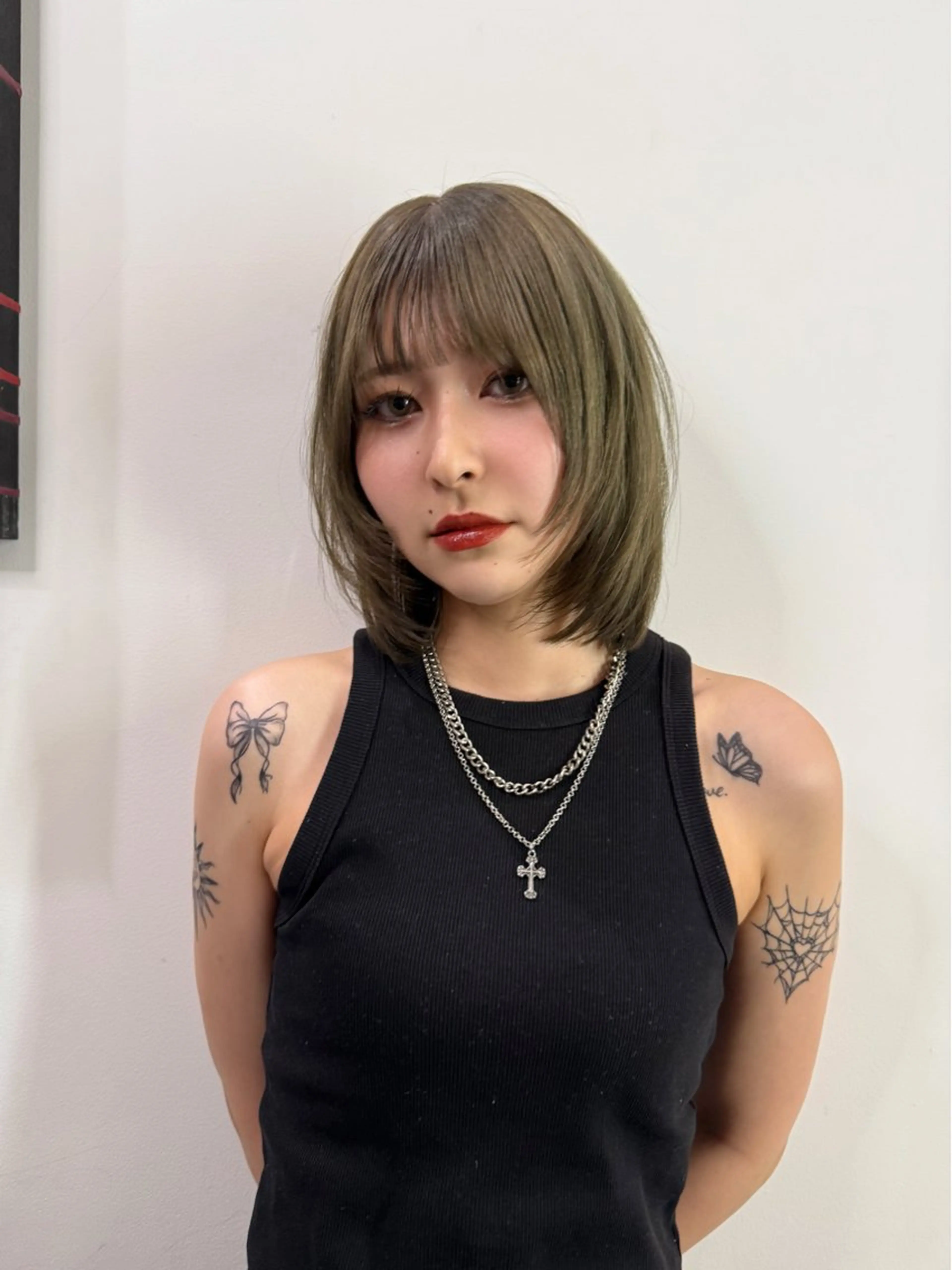 ダブルカラー＋ケアトリートメント　　※ロング料金の計算の為ショート、ボブ、ミディアムは上記の値段より少しお安くなりますの写真