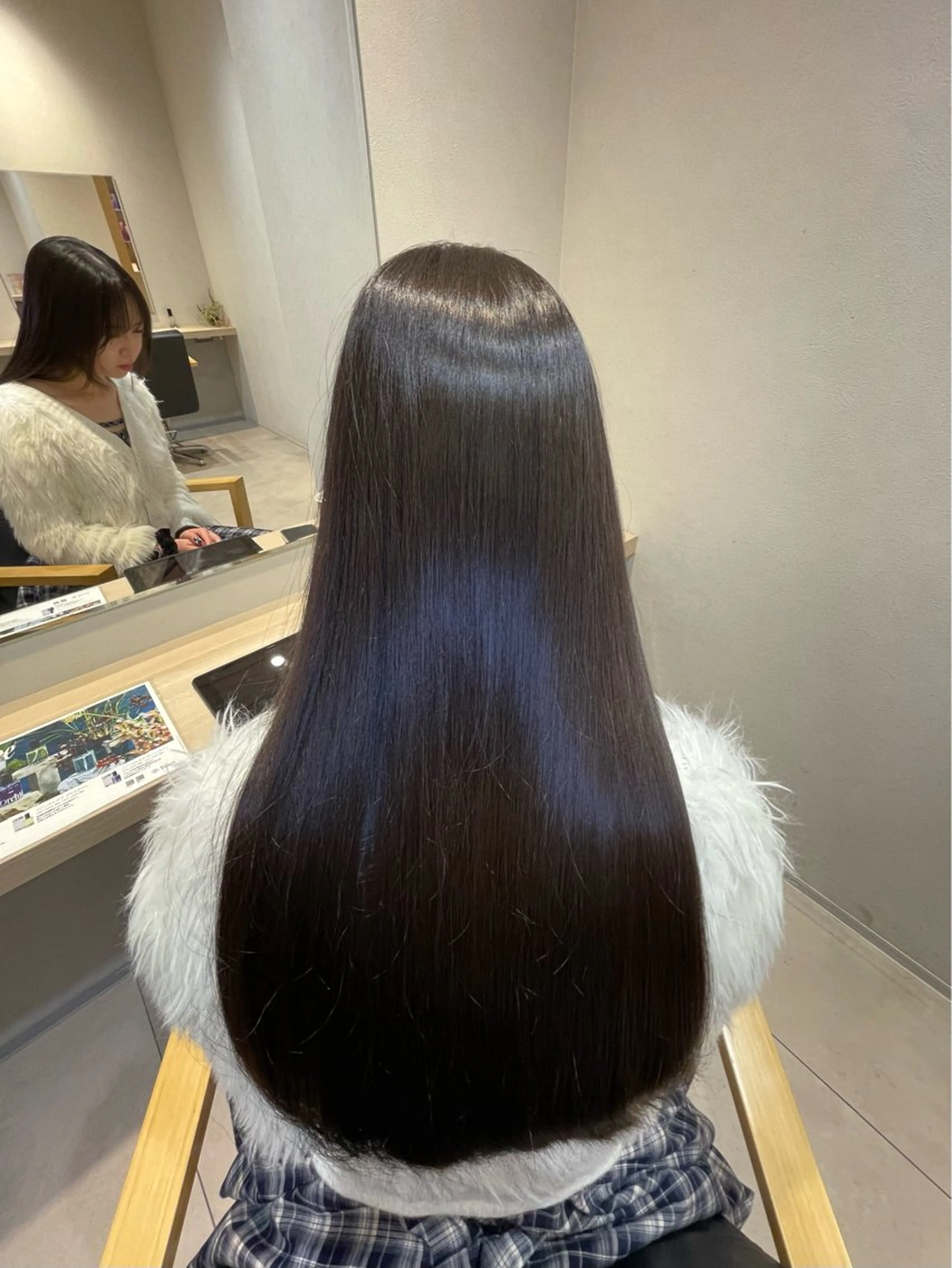 【ダメージレス美髪縮毛矯正】話題のsynegyTOKYOを使用したダメージレスにこだわった縮毛矯正　カット＋縮毛矯正の写真