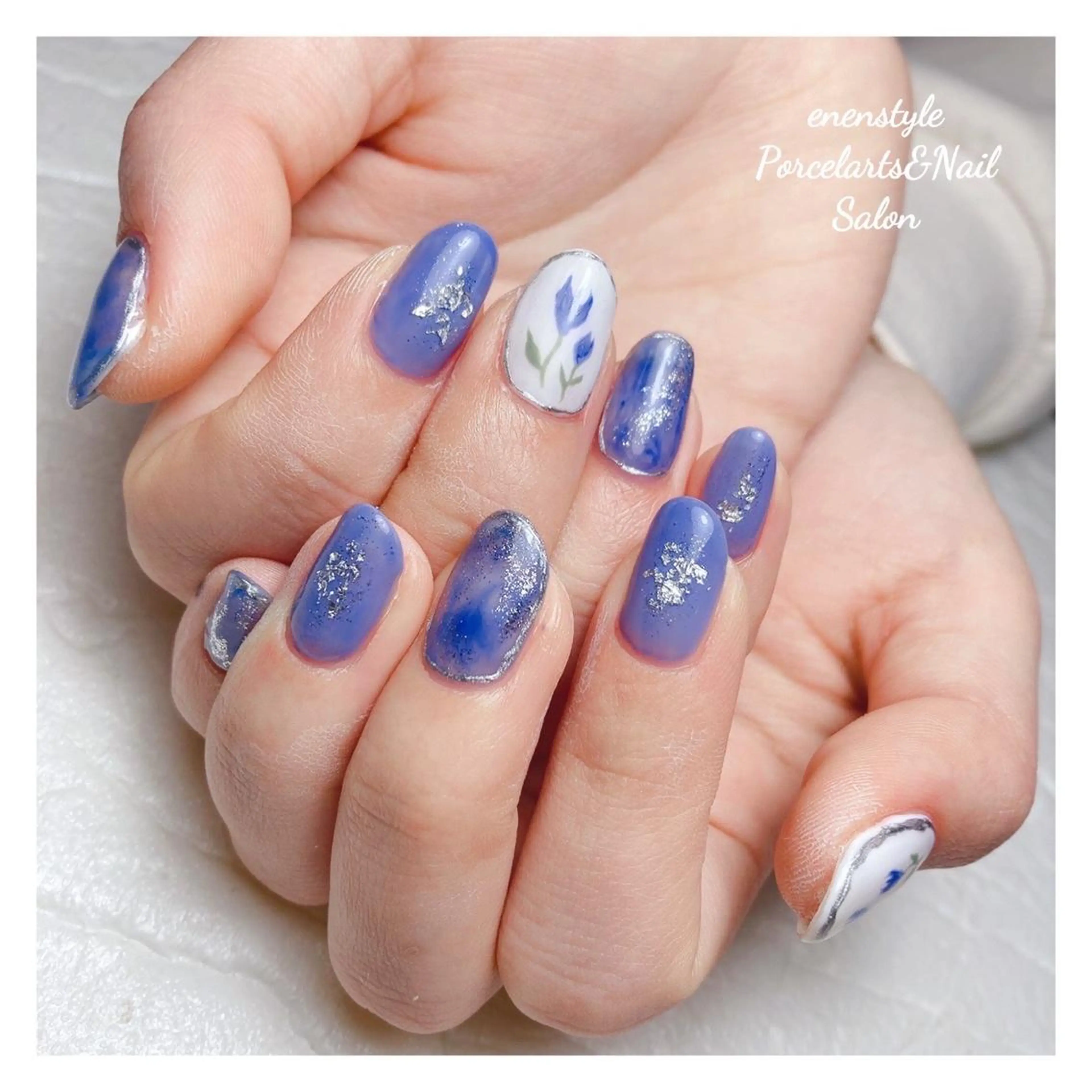 ミディアム 👑enen style👑のネイルデザイン