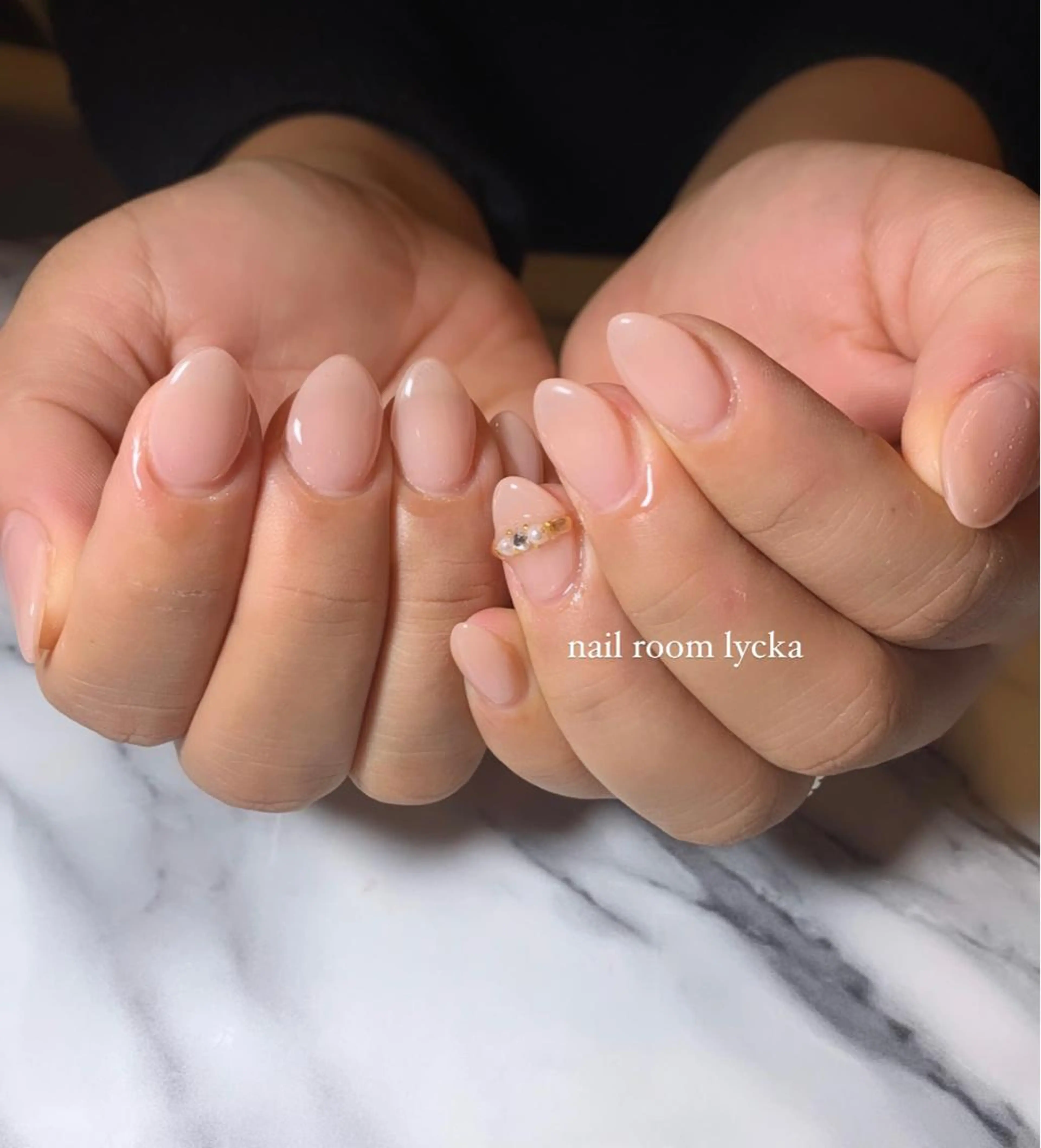 ネイル ﾈｲﾙﾙｰﾑﾘｯｶ 𝐦𝐚𝐲𝐮のネイルデザイン