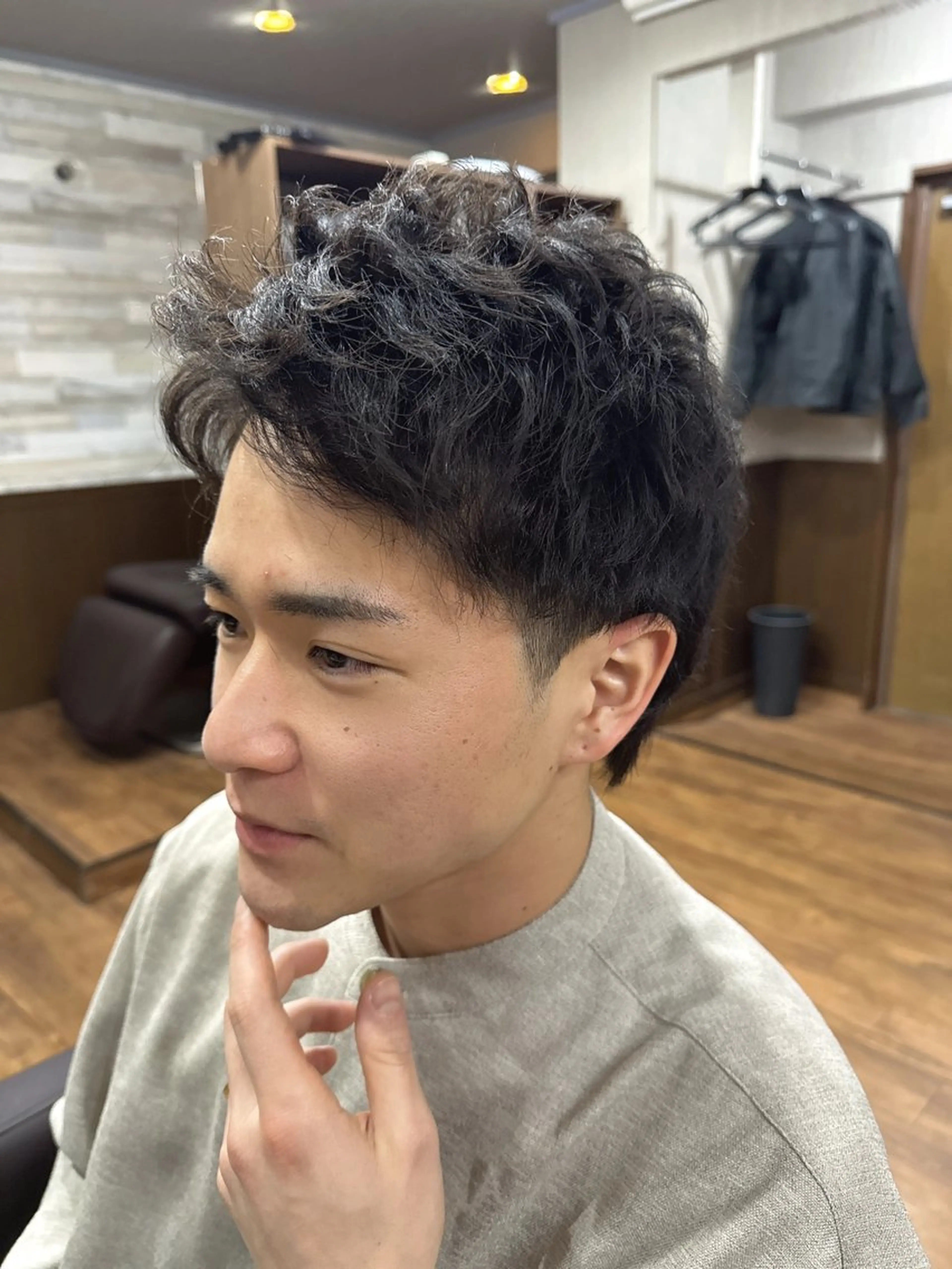 パーマ メンズ レイヤーカット/前髪 顔まわり/大田哲也のヘアスタイル