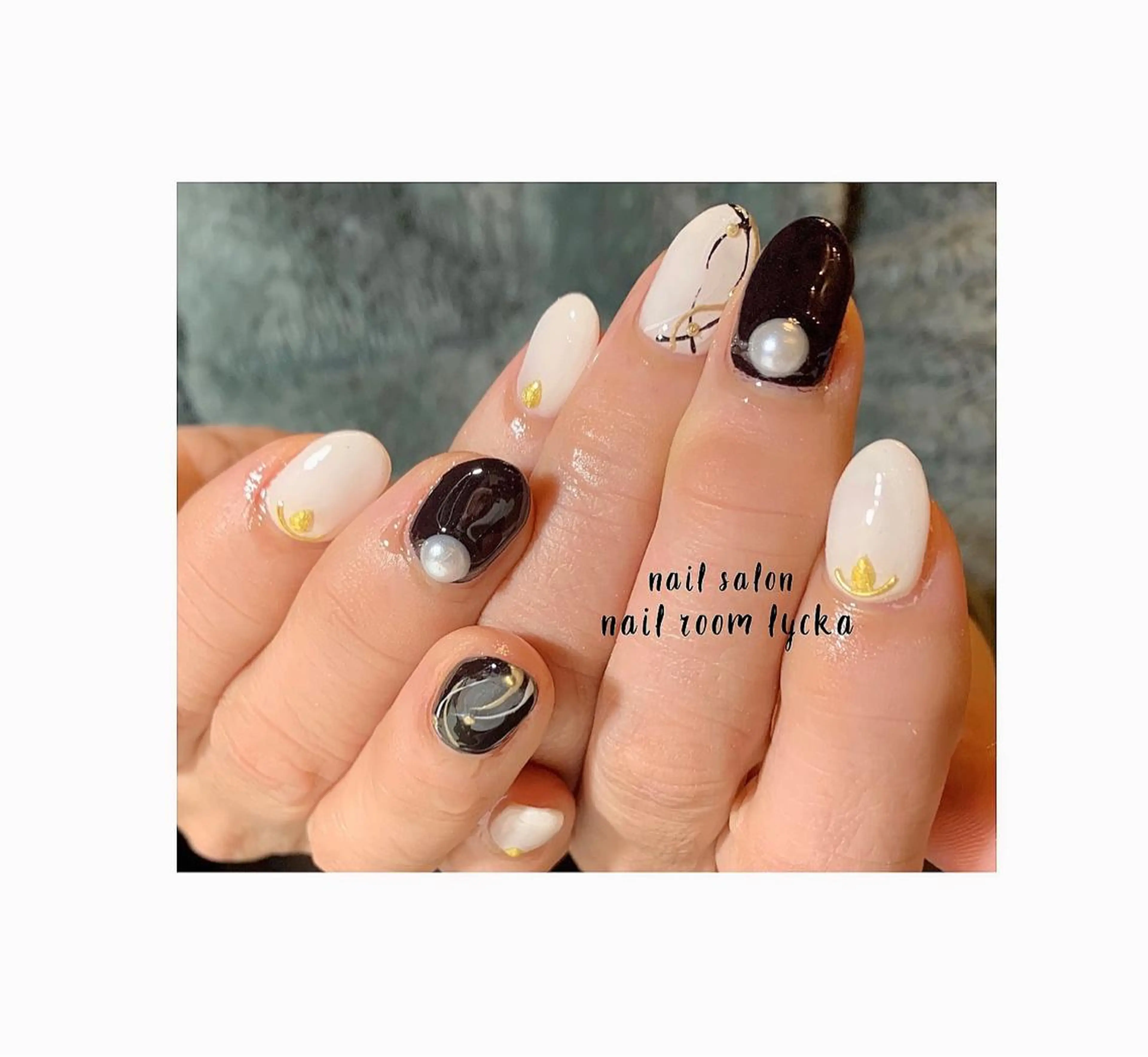 ネイル ジェルネイル パラジェル 冬ネイル ﾈｲﾙﾙｰﾑﾘｯｶ 𝐦𝐚𝐲𝐮のネイルデザイン