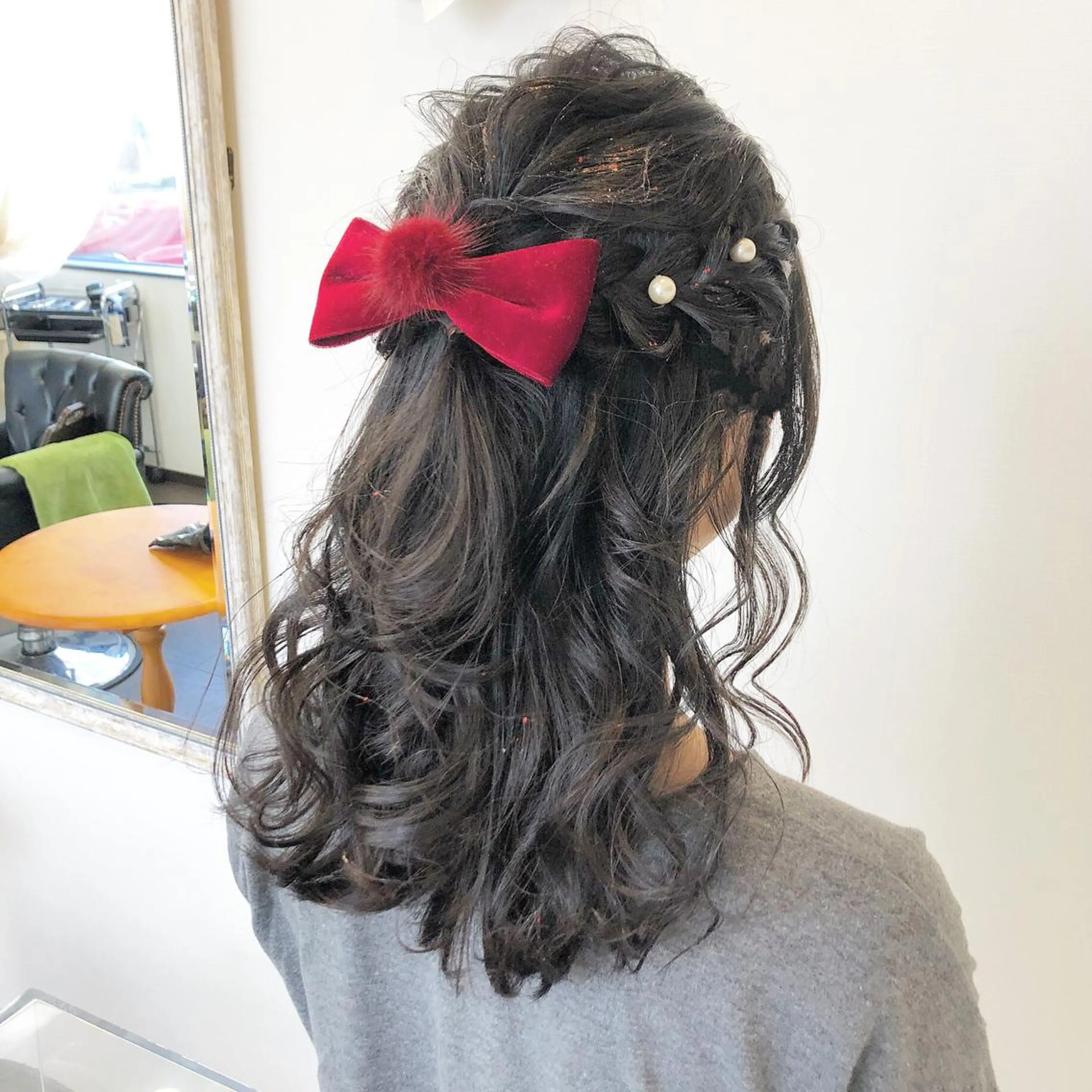 セミロング ヘアアレンジ ilo レイナのヘアスタイル