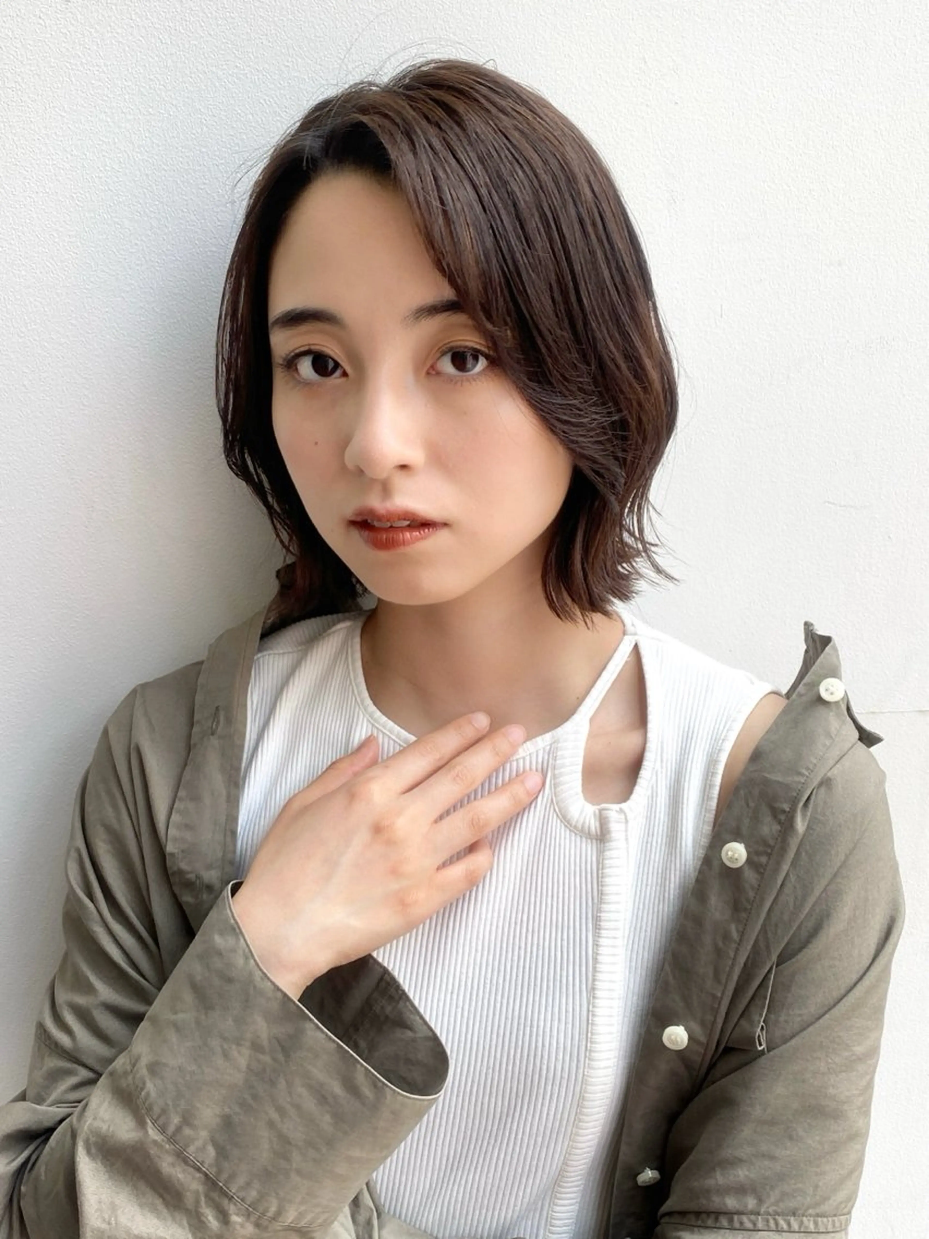 ミディアム カラー 切りっぱなしボブ ベージュカラー ブリーチ 透明感カラー ダブルカラー カット トリートメント saki🌼ボブ× 透明感カラー🌼のヘアスタイル