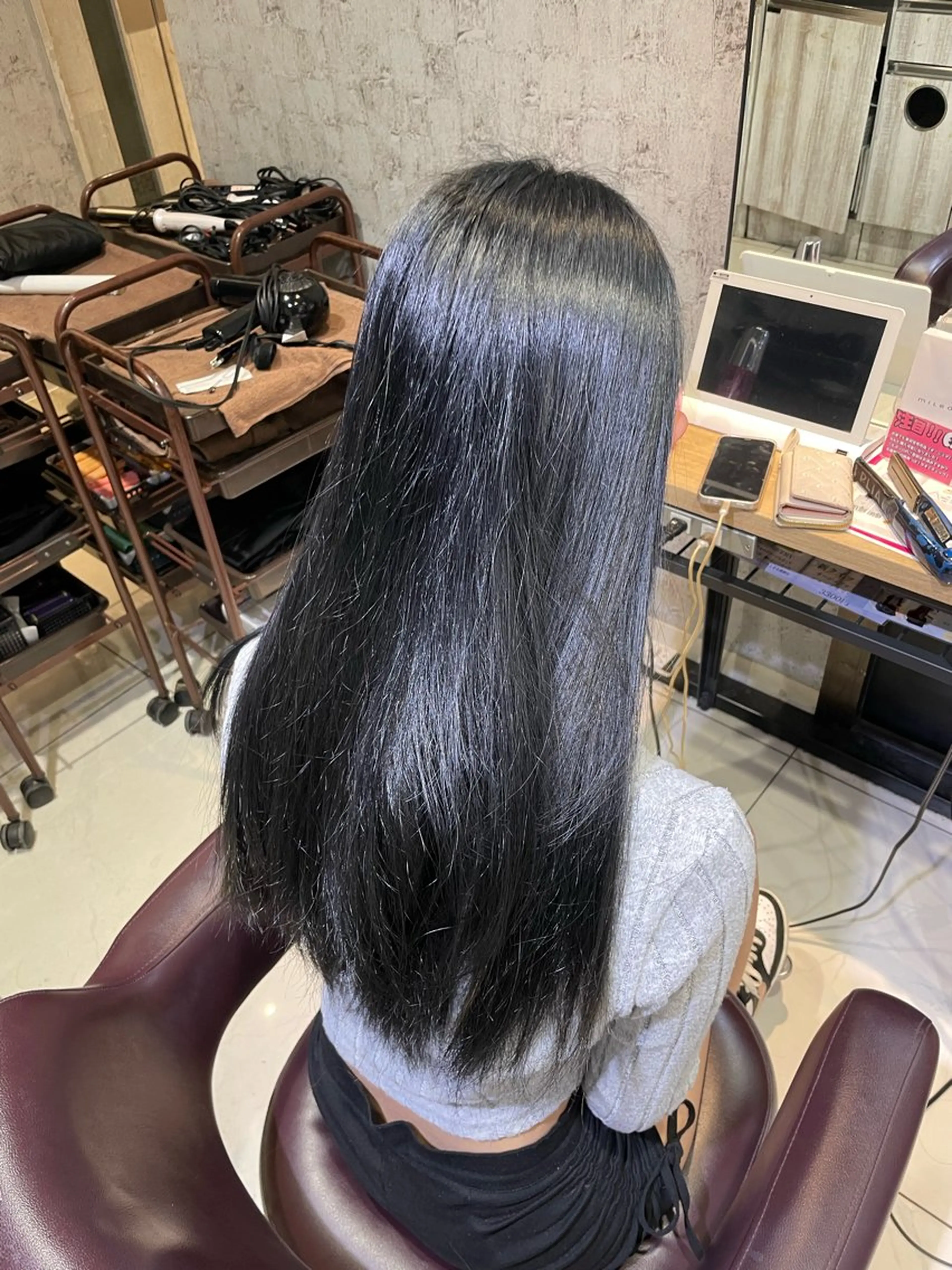 ロング ヘアカラー 赤み消し艶カラー✨️ DAIGOのヘアスタイル