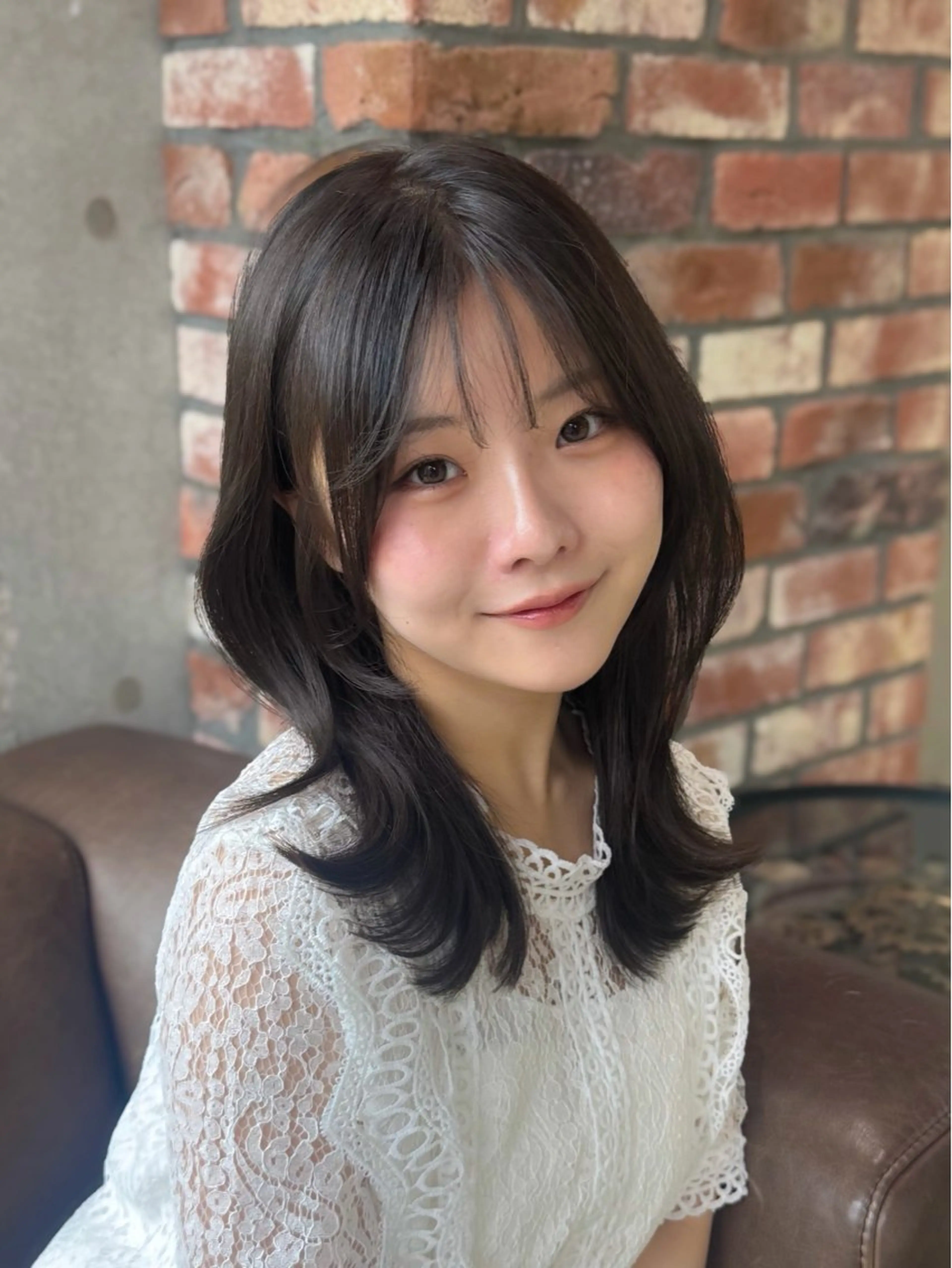 セミロング カラー 艶透明感カラー neo⭐︎のヘアスタイル