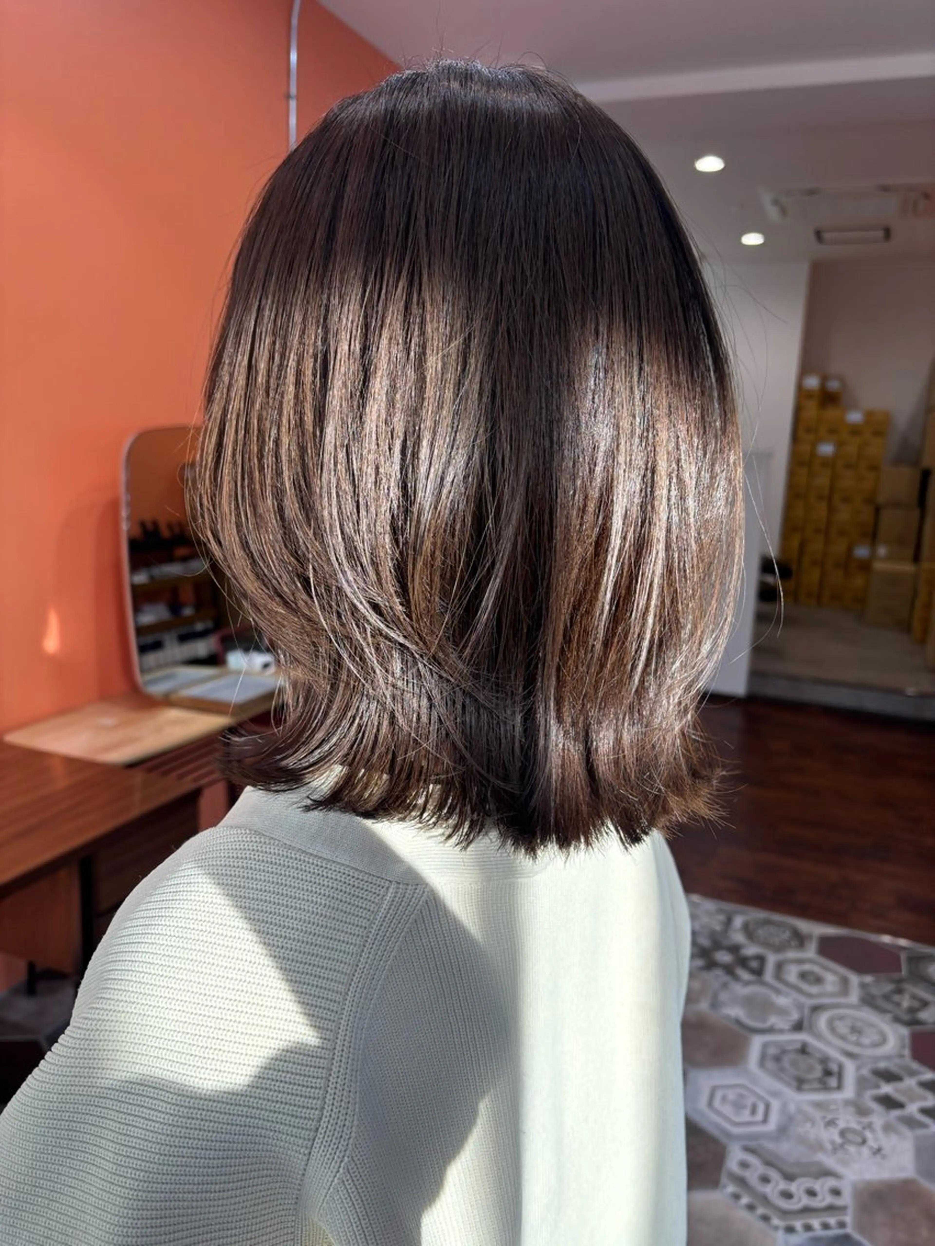 ミディアム カット ヘアカラー 田中 愛燦のヘアスタイル