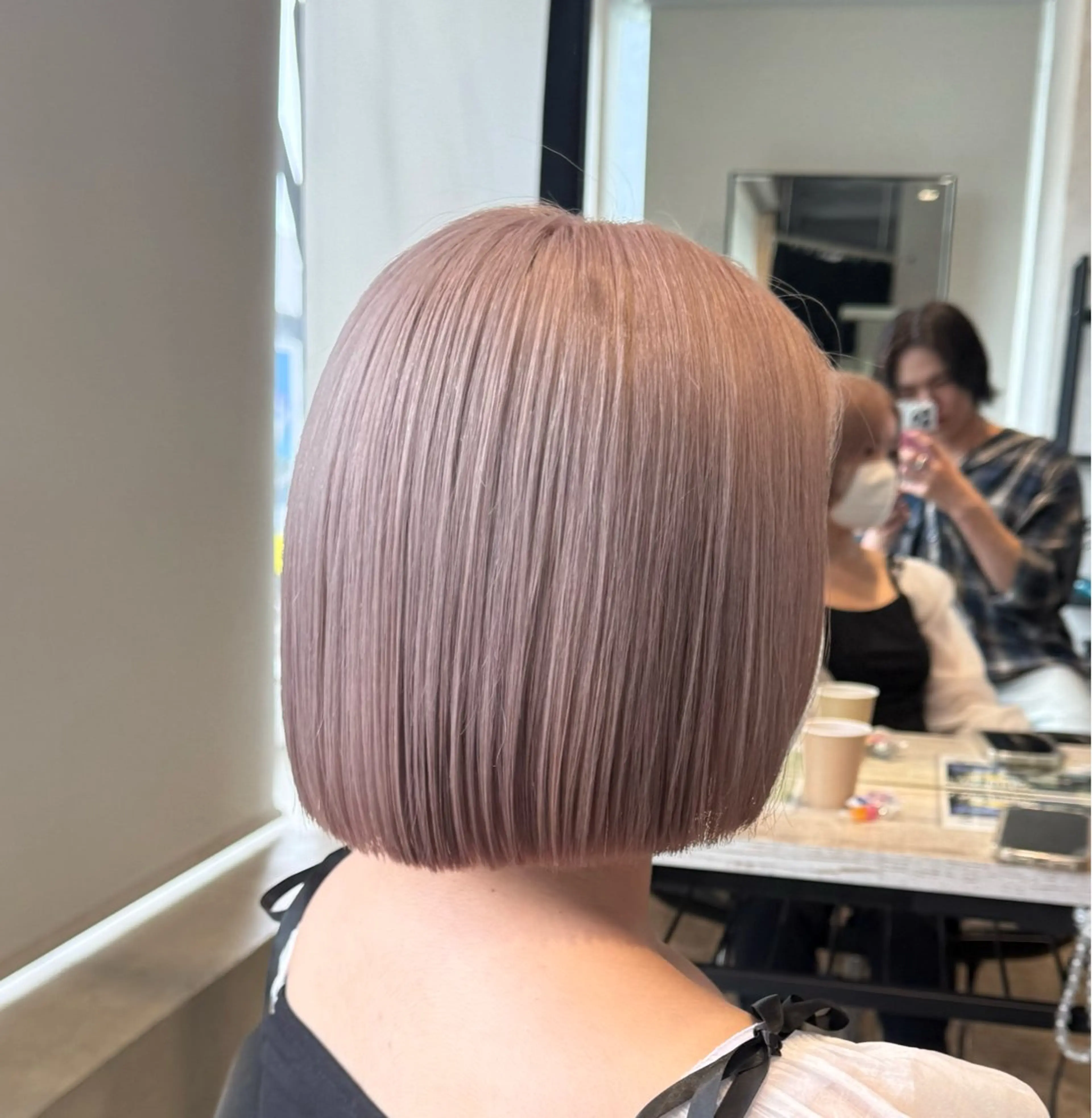 ✨️🩵1回のブリーチでできるだけハイトーンに🩵✨️ハイブリーチ+カラー+トリートメント(ブリーチ1回)の写真