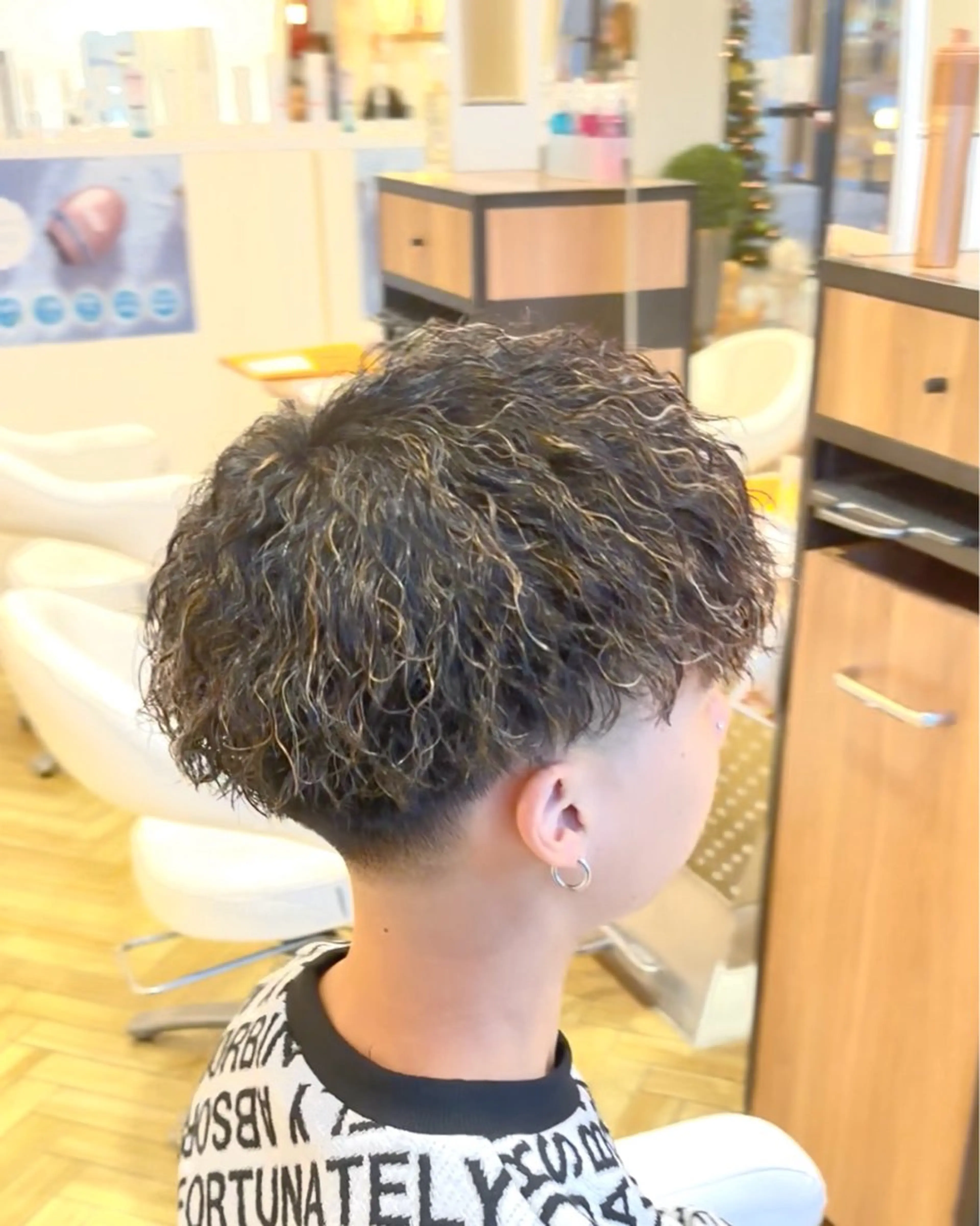 パーマ メンズ メンズハイライト マッシュ カット パーマ ヘッドスパ ☆★メンズ特化★☆ 川地由麿のヘアスタイル