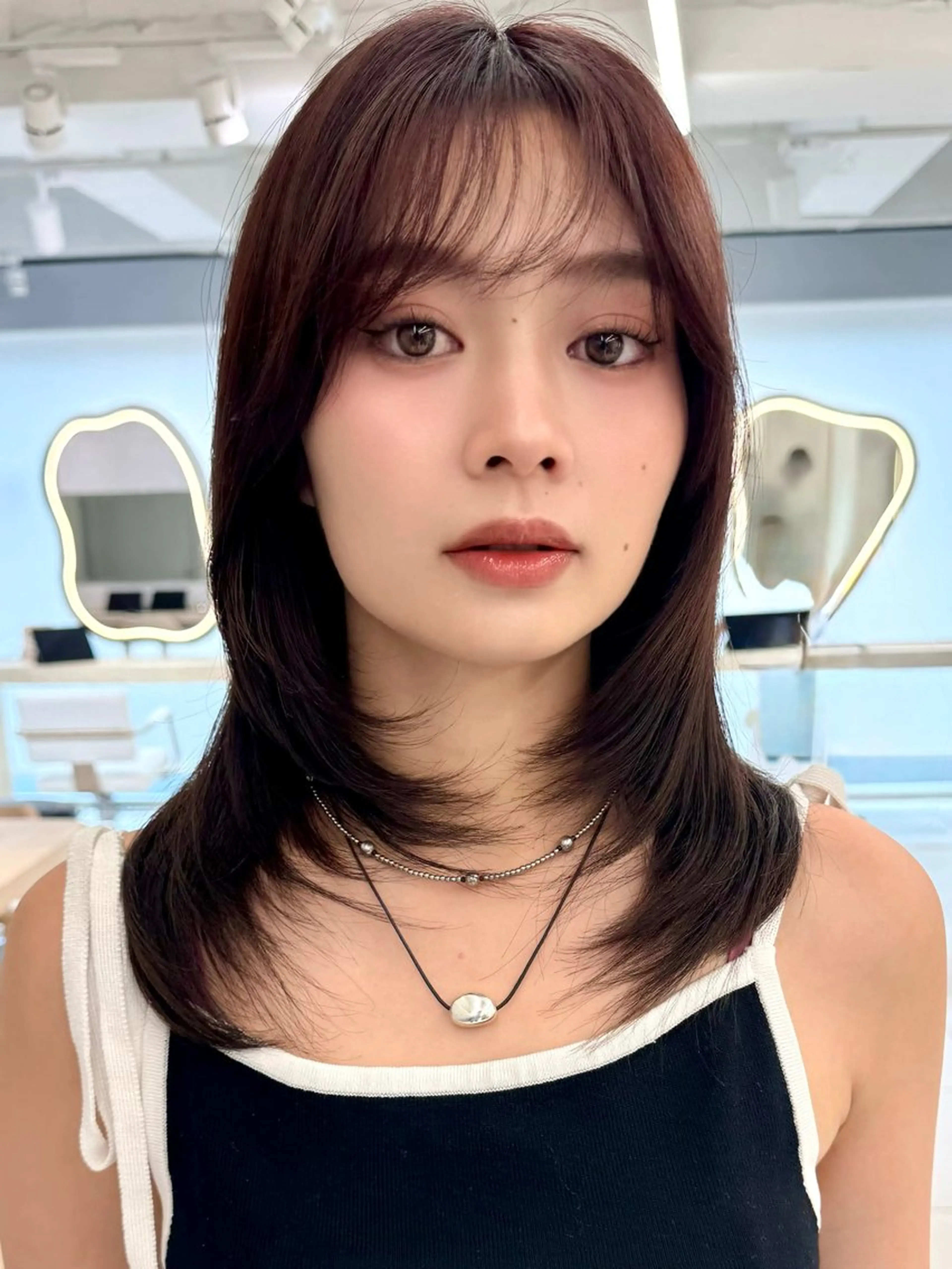 ミディアム 三鷹で1番ショート ボブをカットする新谷のヘアスタイル