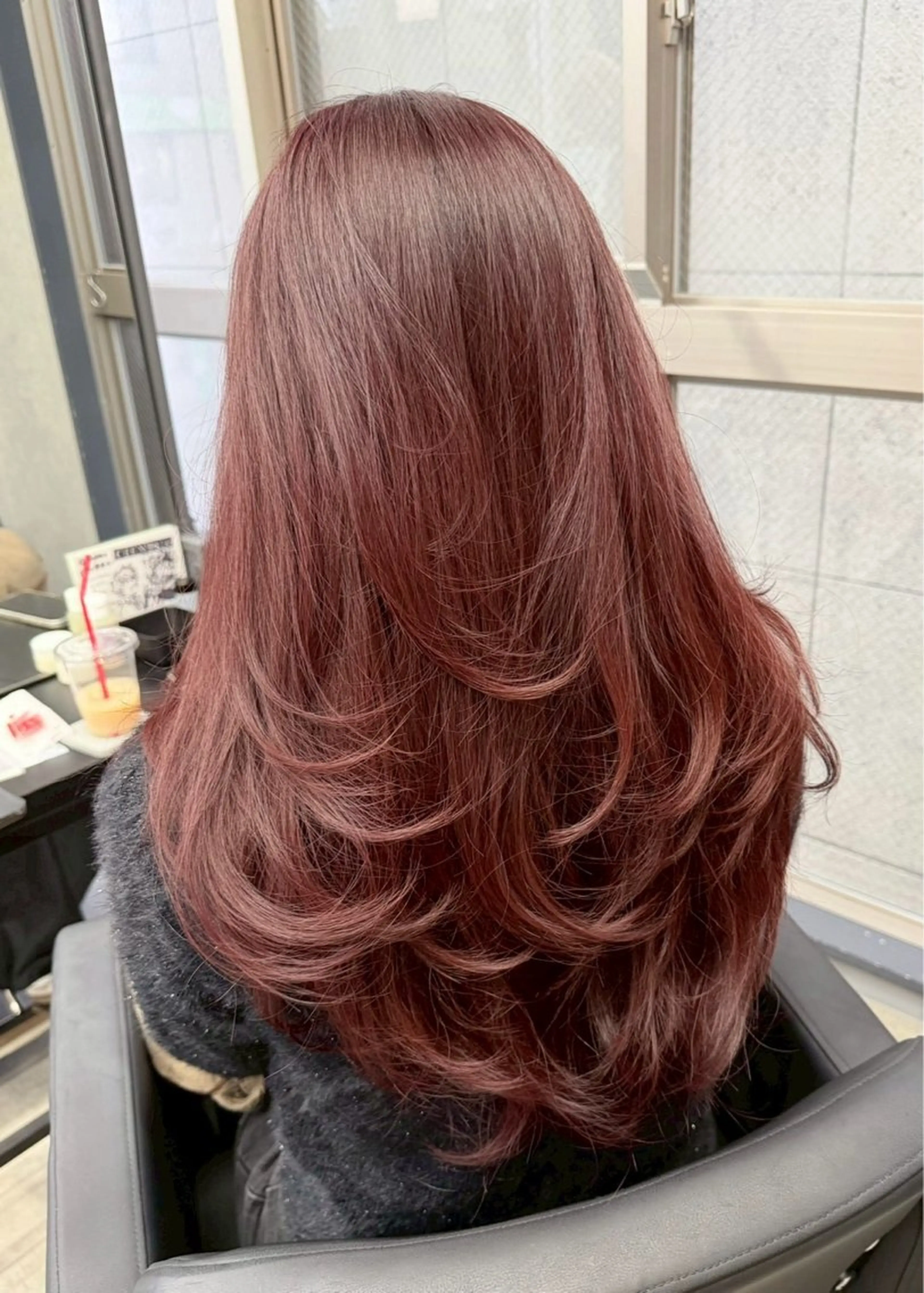 ロング カラー 𝗮𝘆𝘂𝗺𝗶 ハイトーン🎀のヘアスタイル