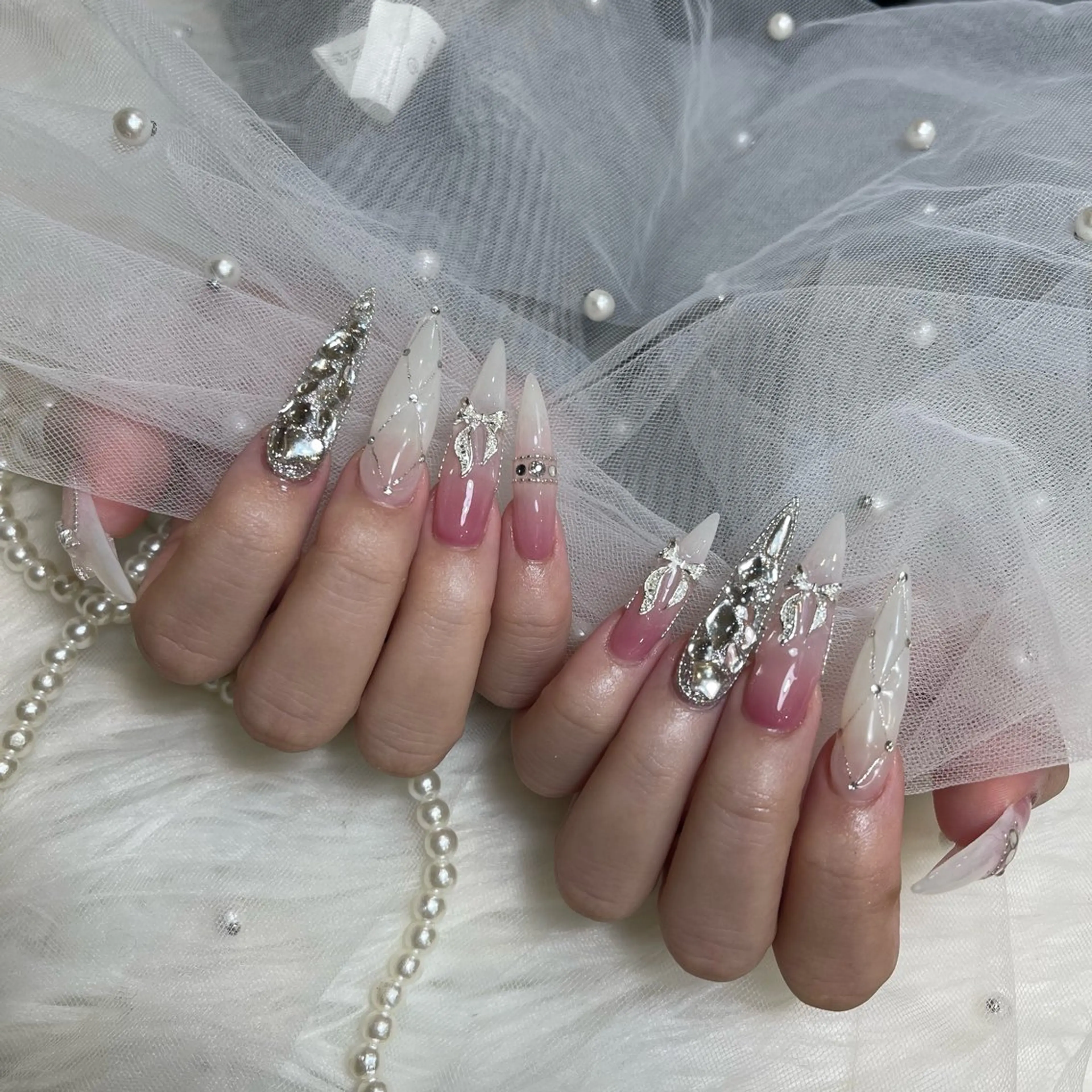 ミディアム Chiin Nailのネイルデザイン
