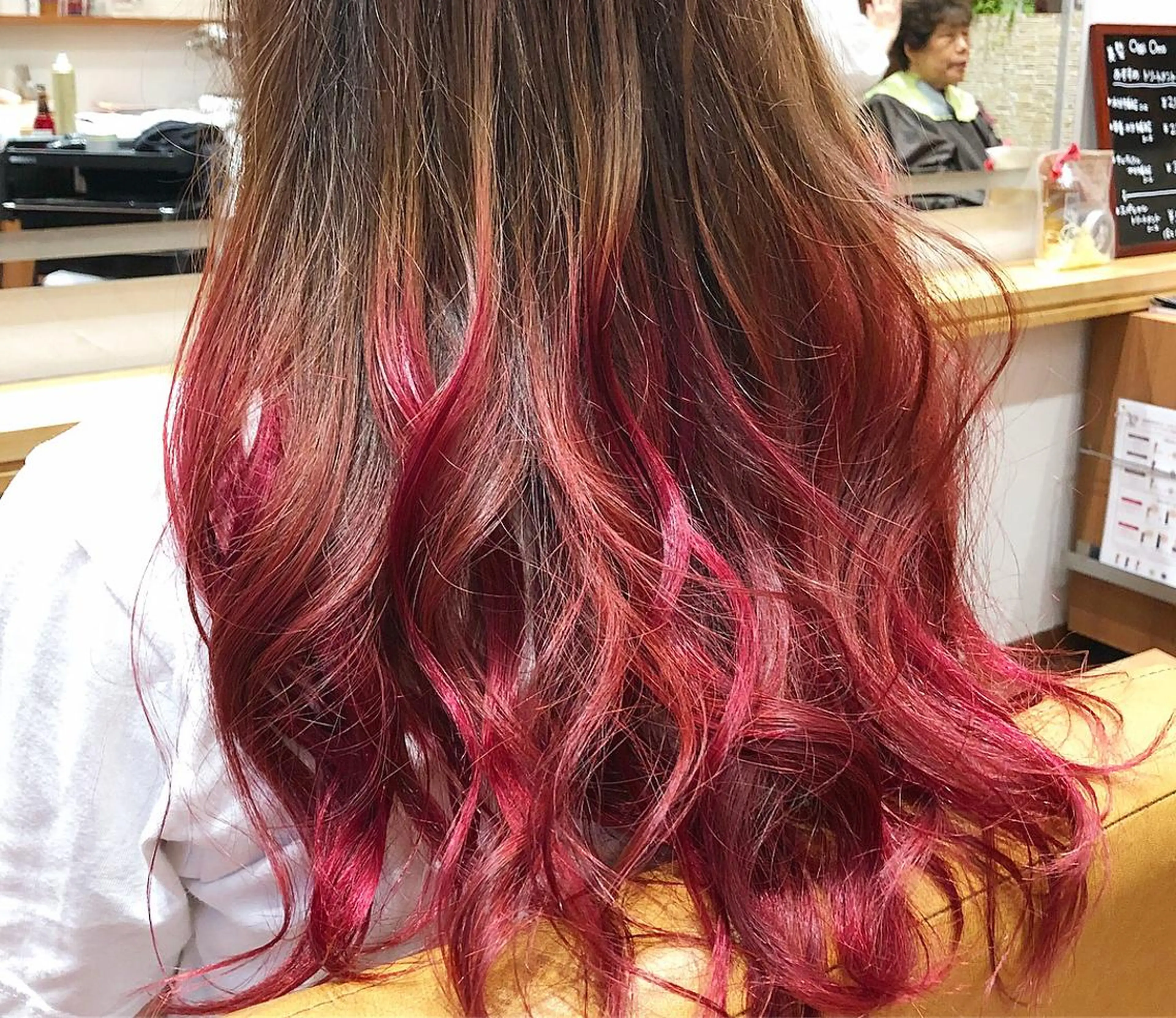 ロング カラー グラデーションカラー インナーカラー 【美髪を叶える】中谷 彰宏（アキ)のヘアスタイル